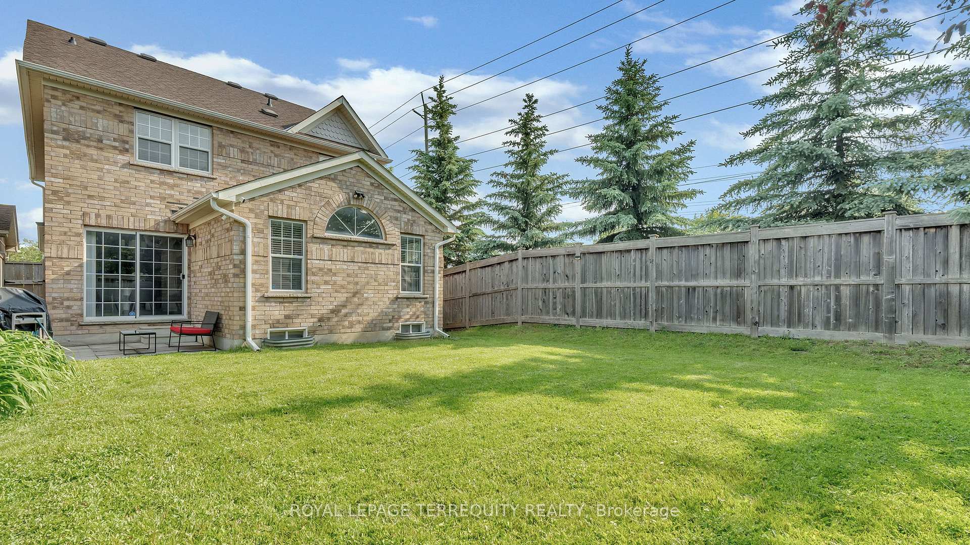 Photo 42 of 55 Beaumaris Crescent, Whitby, Brooklin — HOMEH