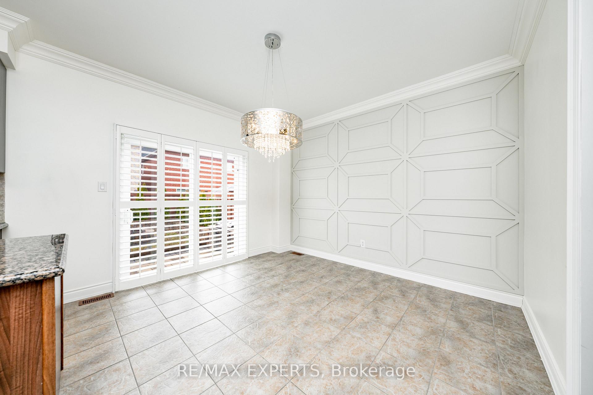 Photo 10 of 22 Aidan Drive, Vaughan, Vellore Village — HOMEH