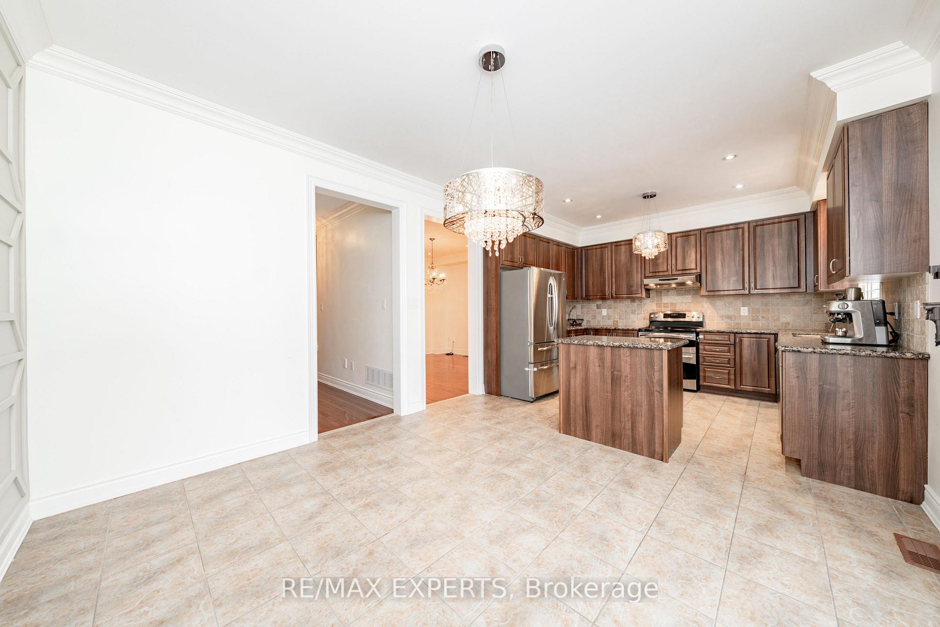 Photo 12 of 22 Aidan Drive, Vaughan, Vellore Village — HOMEH