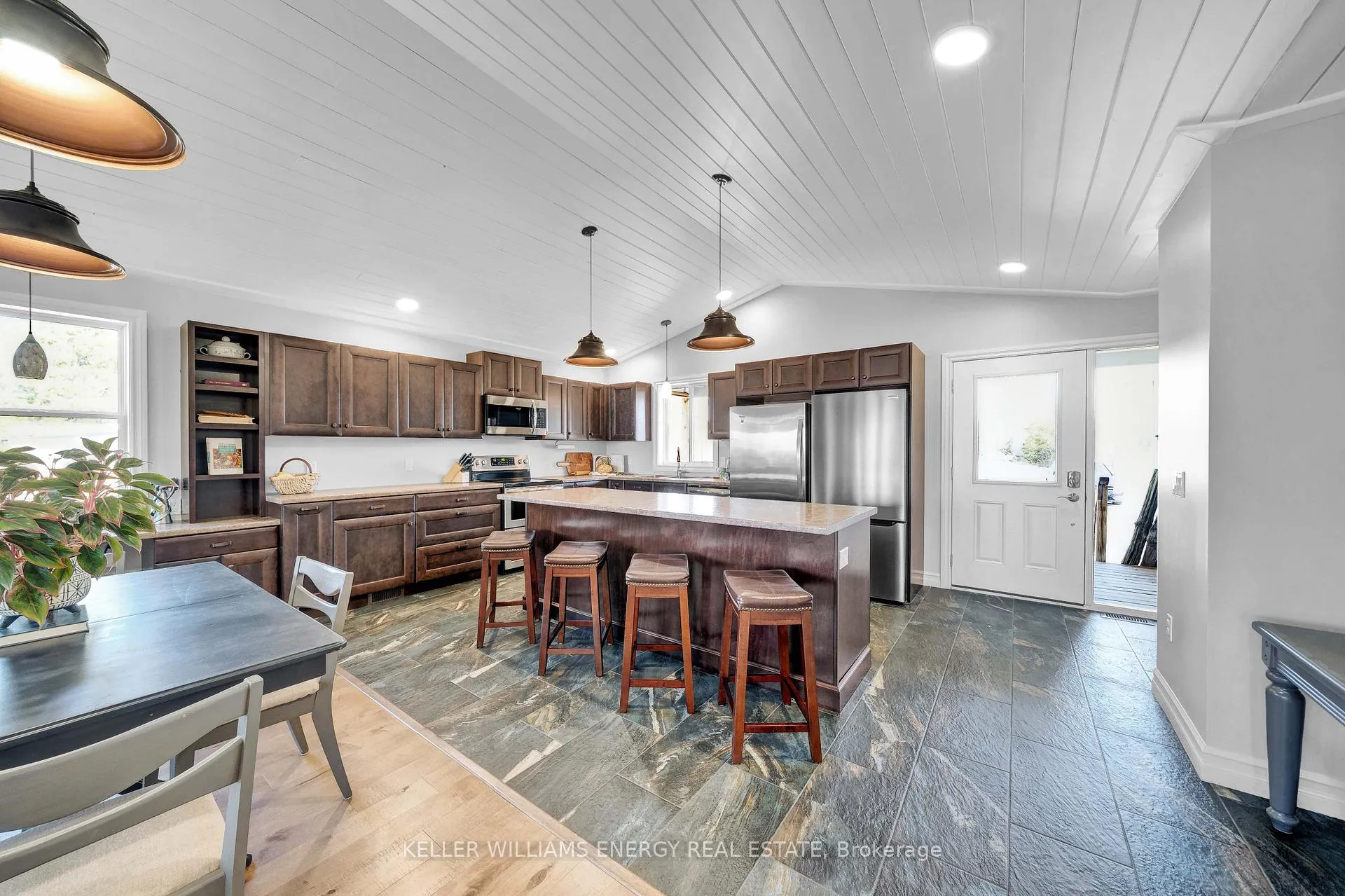 Photo 7 of 1649 County Road 15, Prince Edward County, Sophiasburg Ward — HOMEH