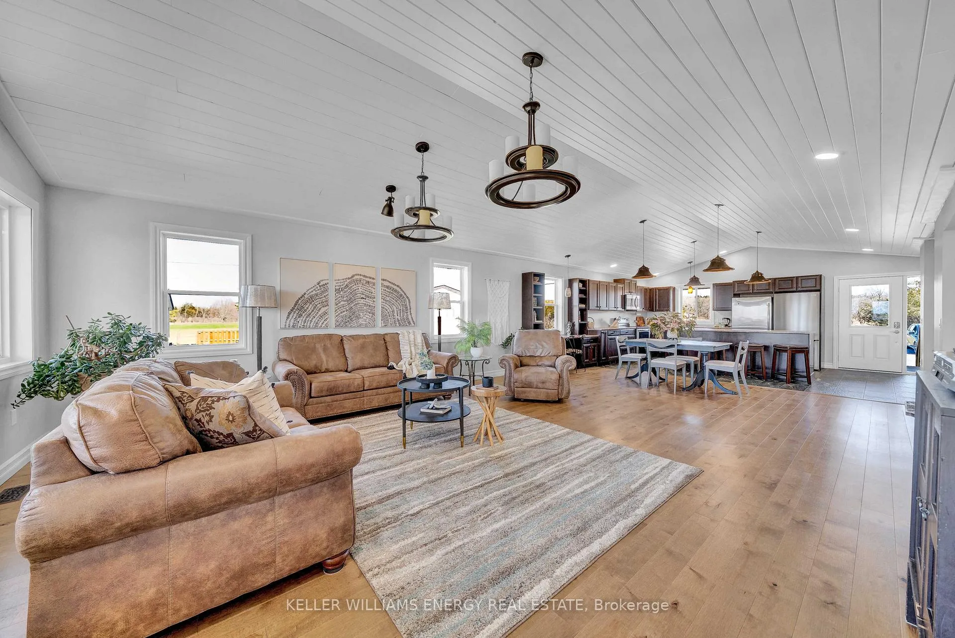 Photo 16 of 1649 County Road 15, Prince Edward County, Sophiasburg Ward — HOMEH