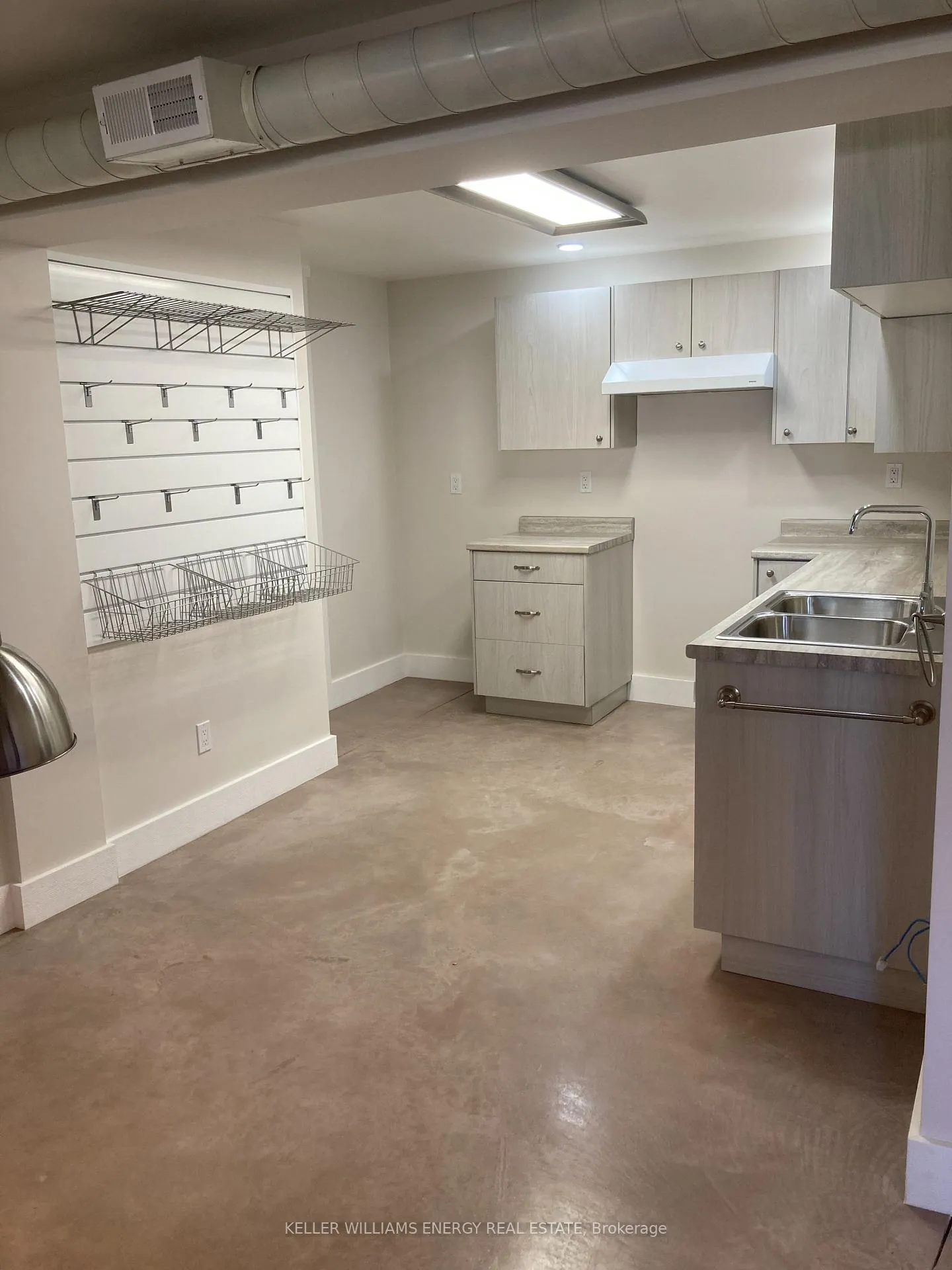 Photo 32 of 1649 County Road 15, Prince Edward County, Sophiasburg Ward — HOMEH