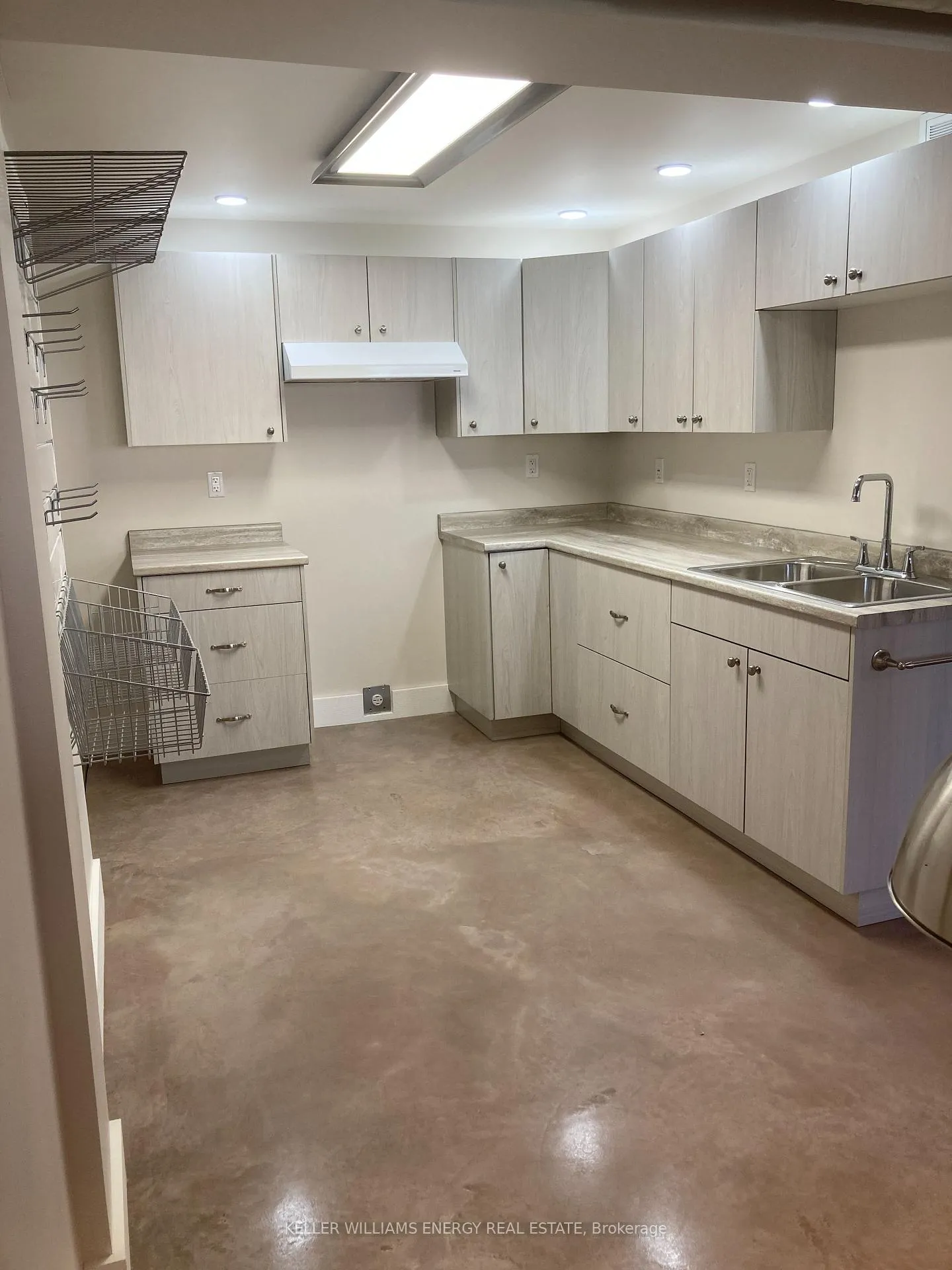 Photo 33 of 1649 County Road 15, Prince Edward County, Sophiasburg Ward — HOMEH