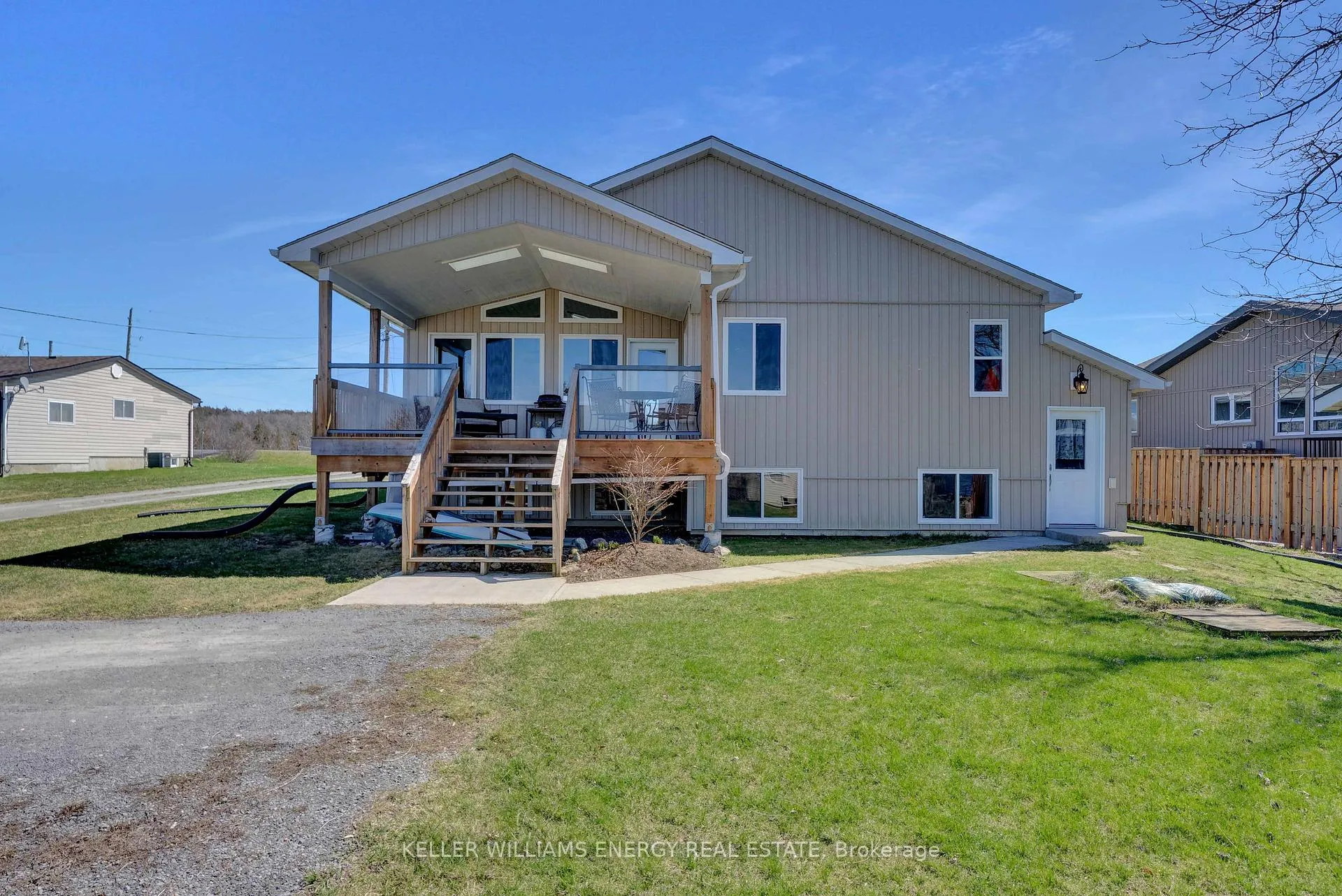 Photo 39 of 1649 County Road 15, Prince Edward County, Sophiasburg Ward — HOMEH