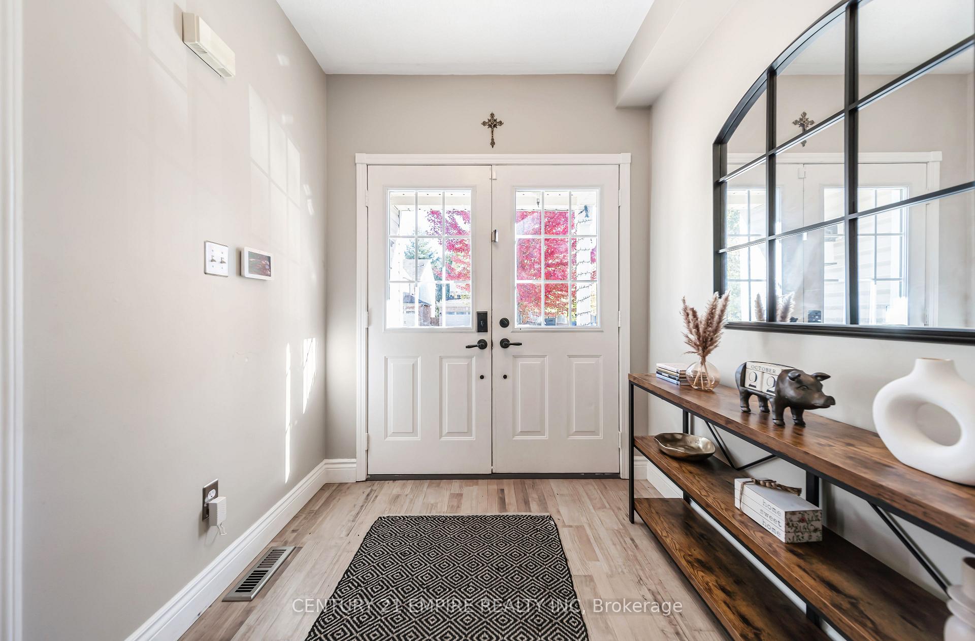 Photo 3 of 77 Beachgrove Crescent, Whitby, Taunton North — HOMEH