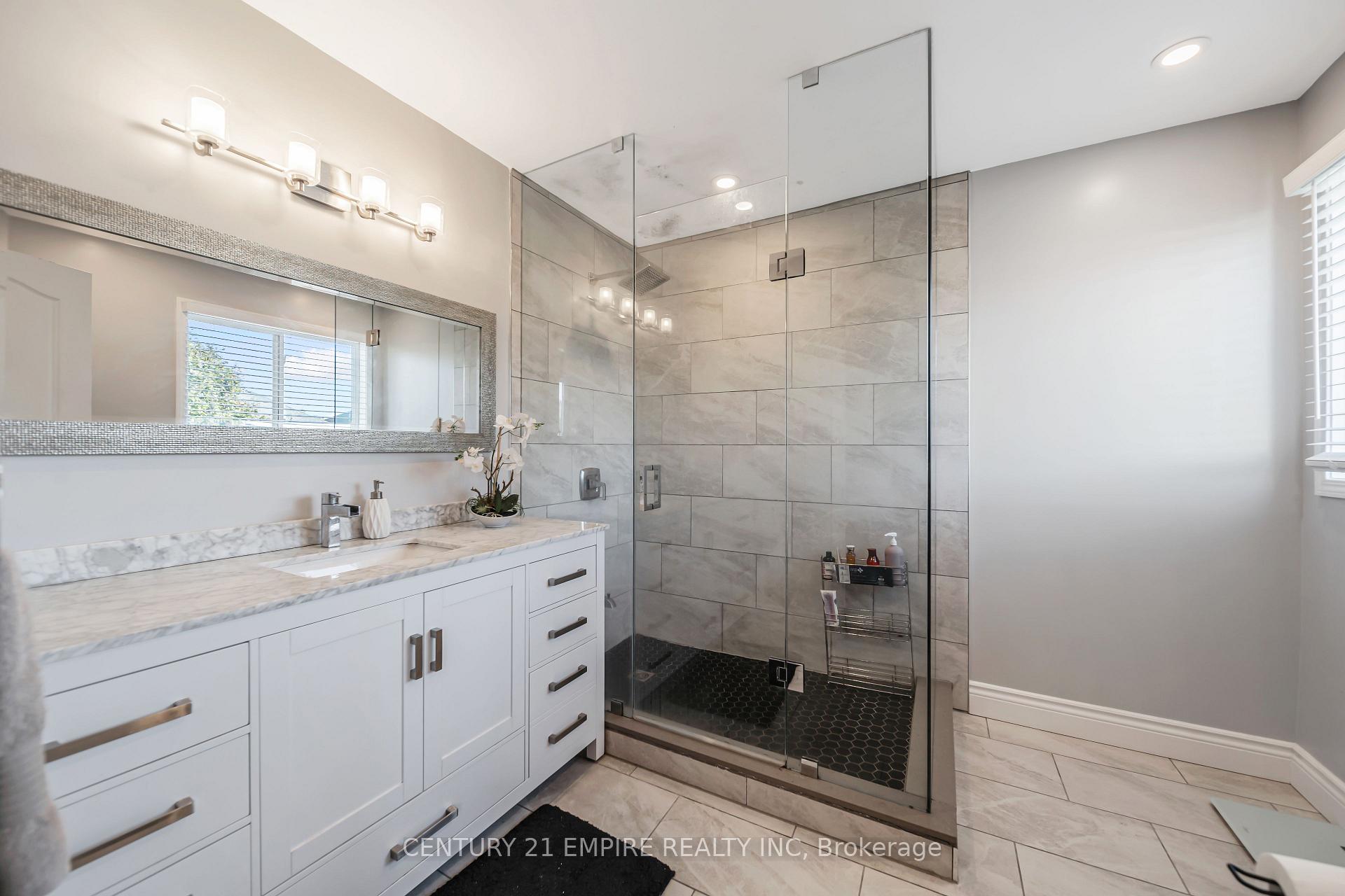 Photo 17 of 77 Beachgrove Crescent, Whitby, Taunton North — HOMEH