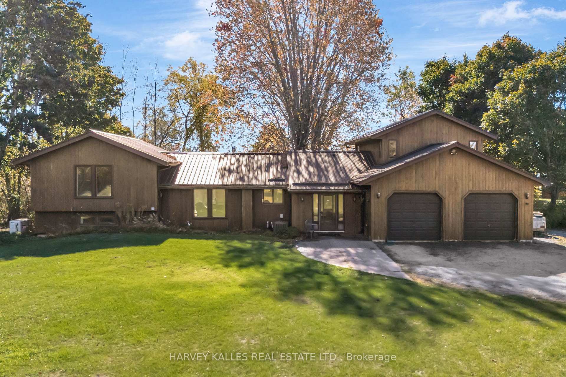 Photo 2 of 38 Vienna Road, Prince Edward County, Ameliasburg Ward — HOMEH