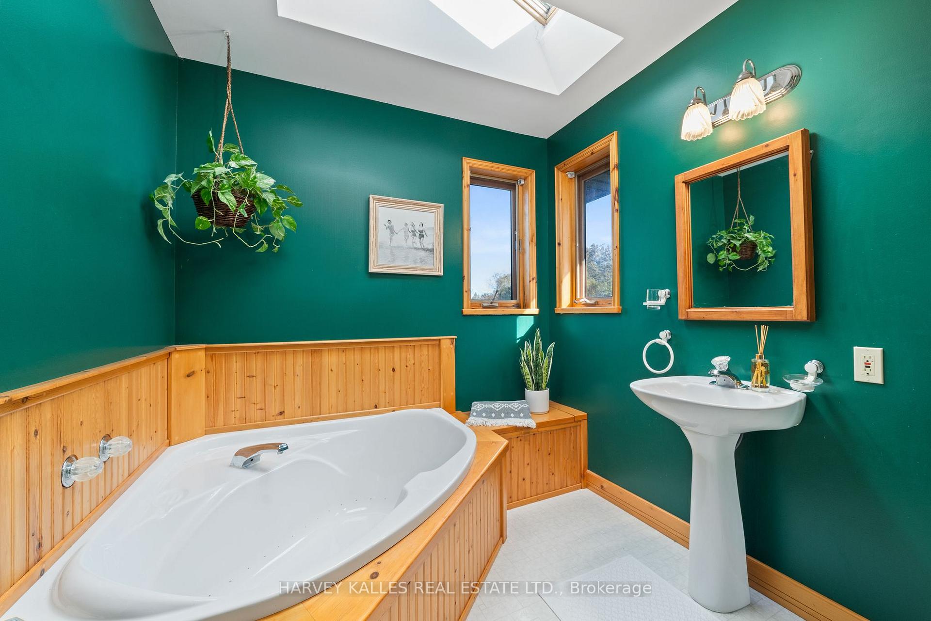 Photo 12 of 38 Vienna Road, Prince Edward County, Ameliasburg Ward — HOMEH