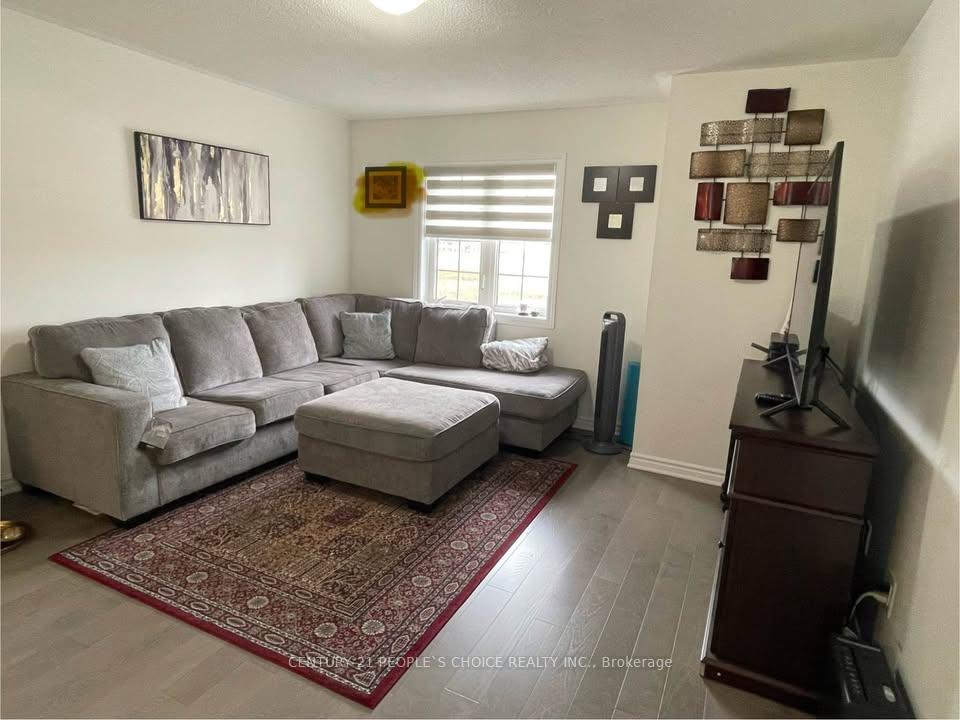 Photo 1 of Unit Upper, 17 Cisco Drive, Whitby, Rural Whitby — HOMEH