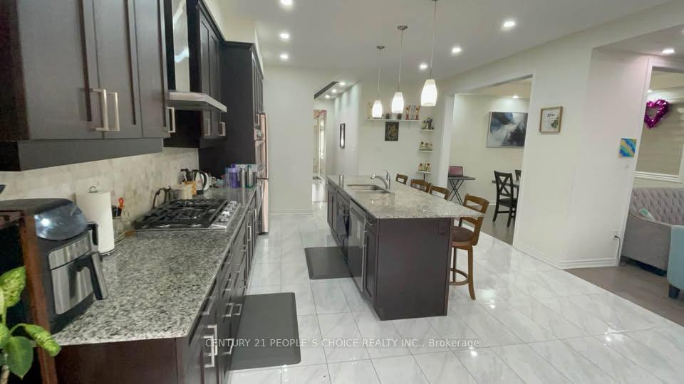 Photo 5 of Unit Upper, 17 Cisco Drive, Whitby, Rural Whitby — HOMEH