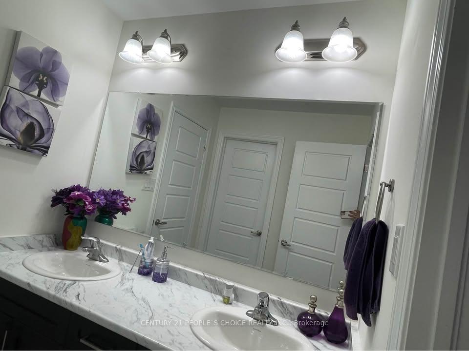 Photo 8 of Unit Upper, 17 Cisco Drive, Whitby, Rural Whitby — HOMEH