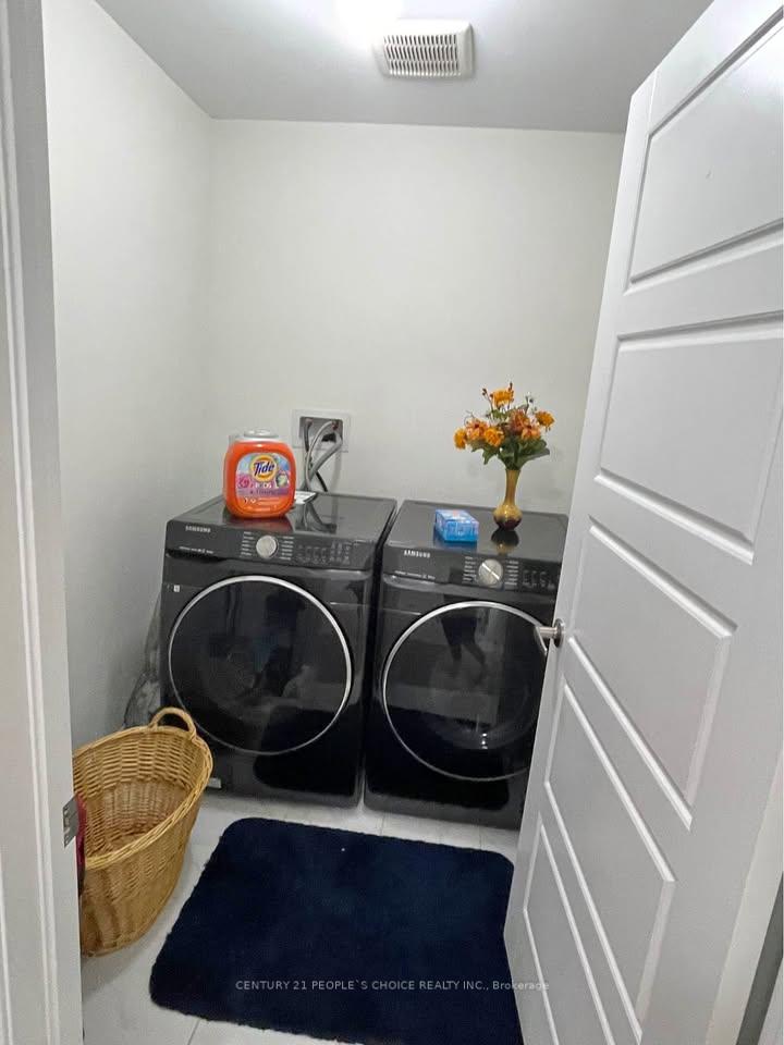 Photo 13 of Unit Upper, 17 Cisco Drive, Whitby, Rural Whitby — HOMEH