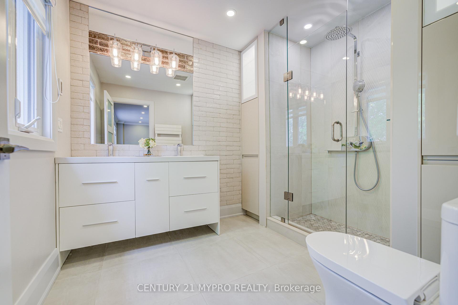 Photo 21 of 11 Sundown Court, Vaughan, Lakeview Estates — HOMEH