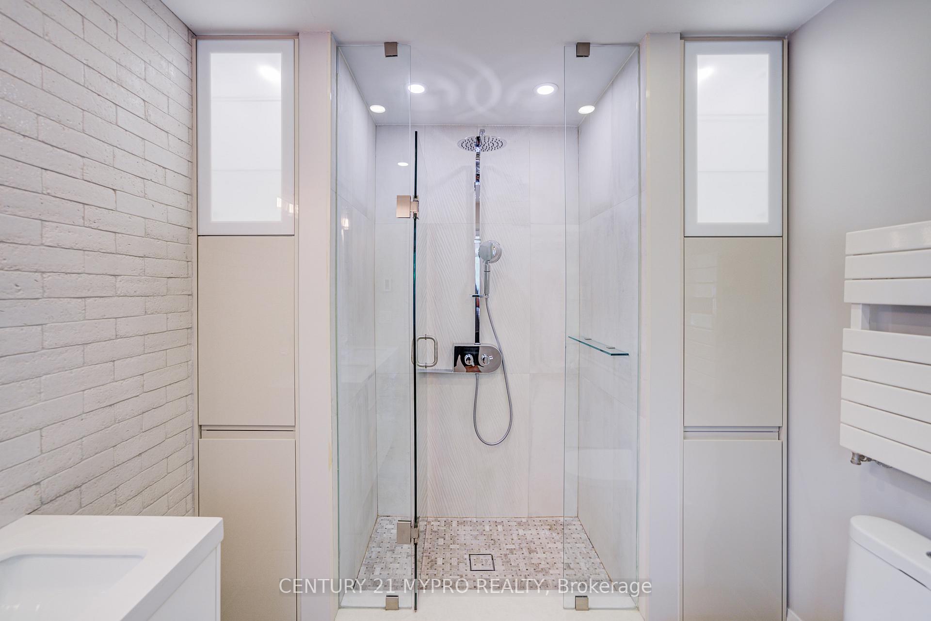 Photo 22 of 11 Sundown Court, Vaughan, Lakeview Estates — HOMEH