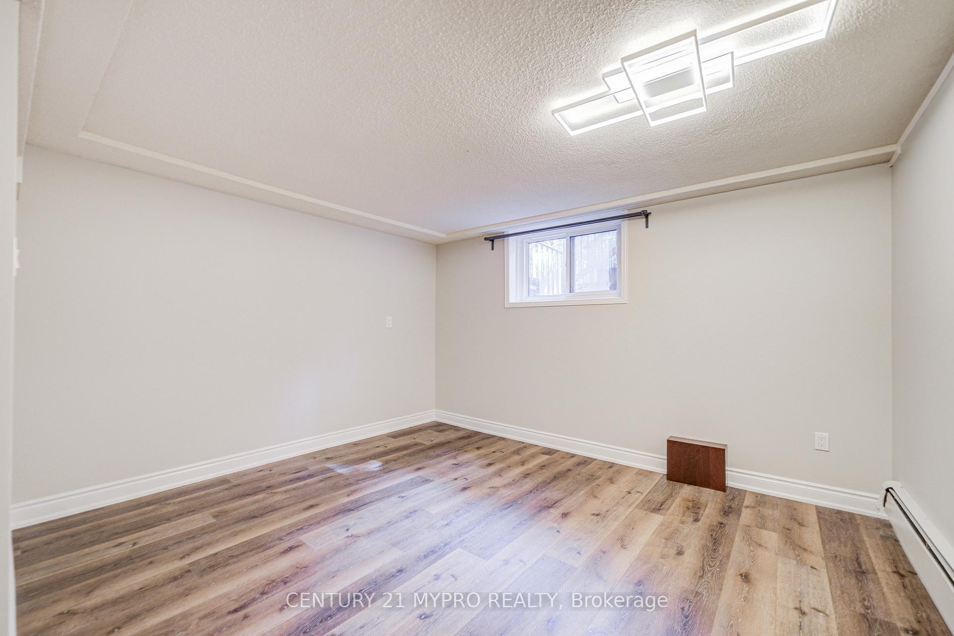 Photo 31 of 11 Sundown Court, Vaughan, Lakeview Estates — HOMEH