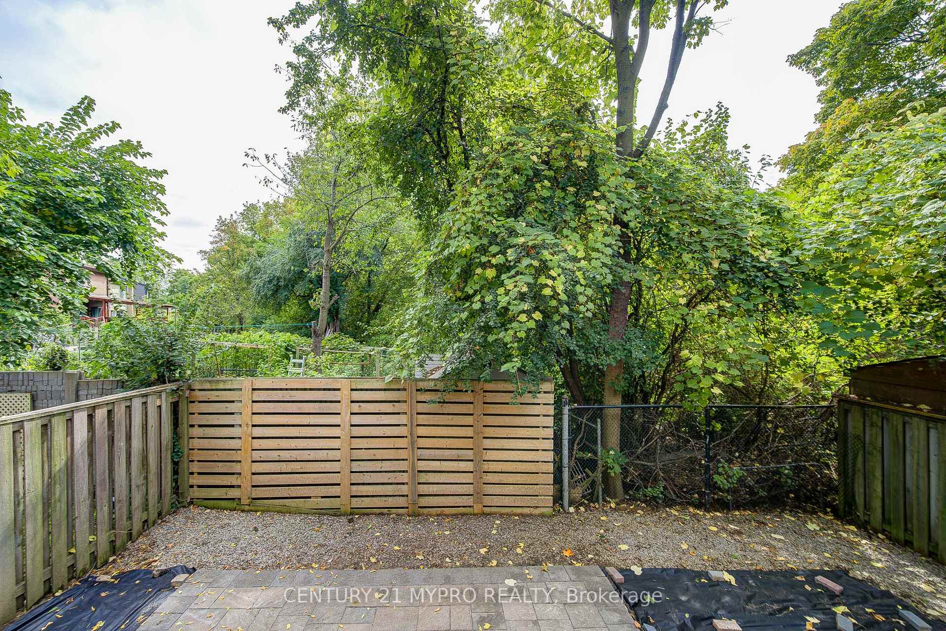 Photo 35 of 11 Sundown Court, Vaughan, Lakeview Estates — HOMEH