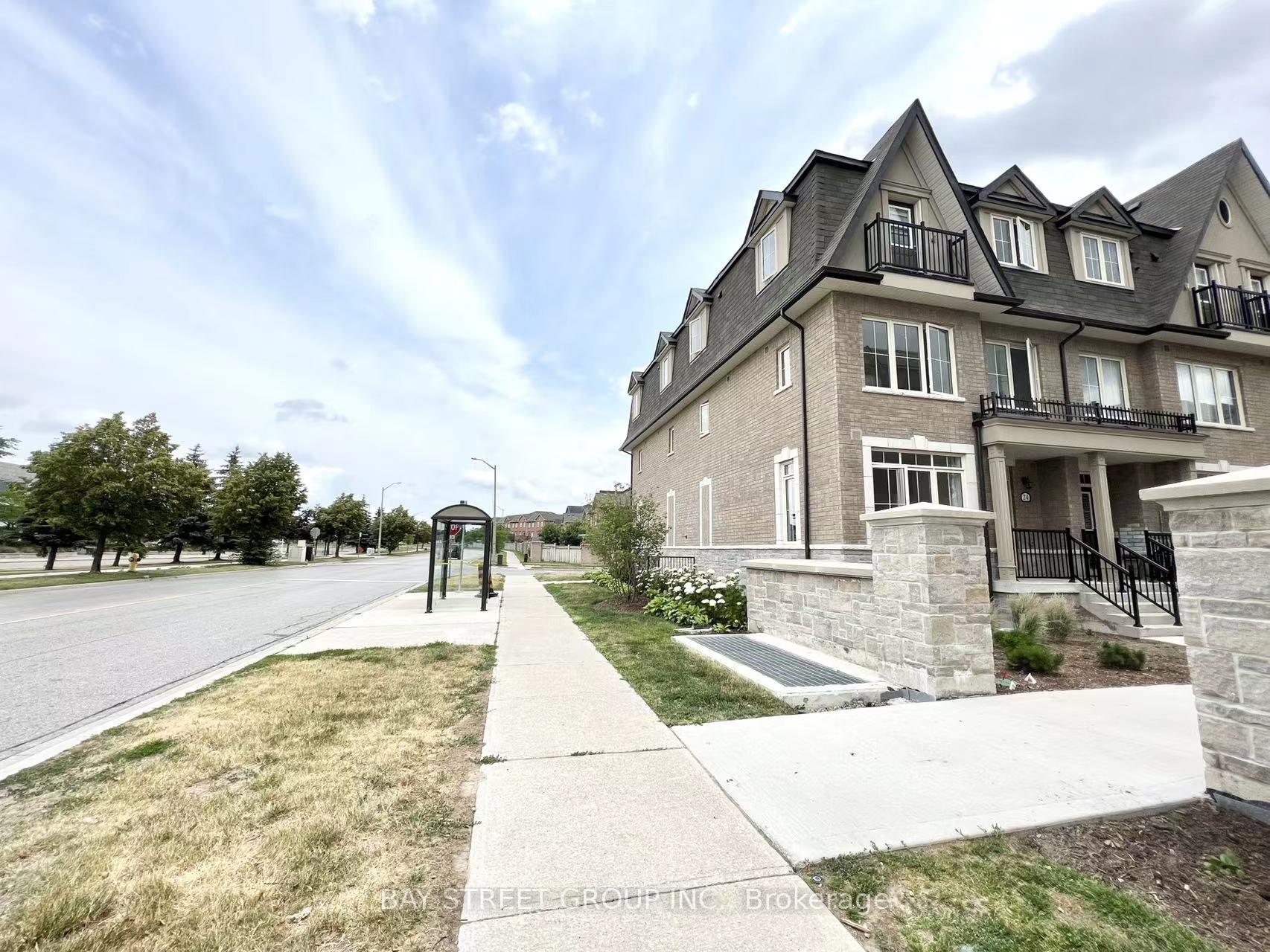 Photo 2 of Unit 24, 181 Parktree Drive, Vaughan, Maple — HOMEH