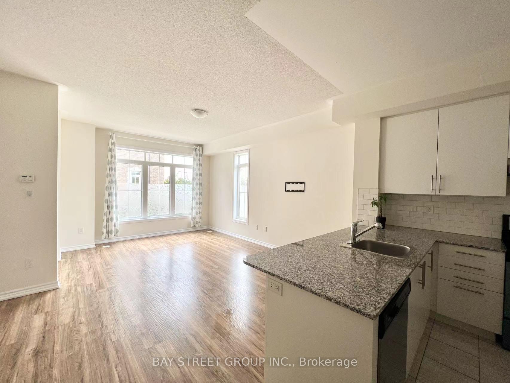 Photo 10 of Unit 24, 181 Parktree Drive, Vaughan, Maple — HOMEH