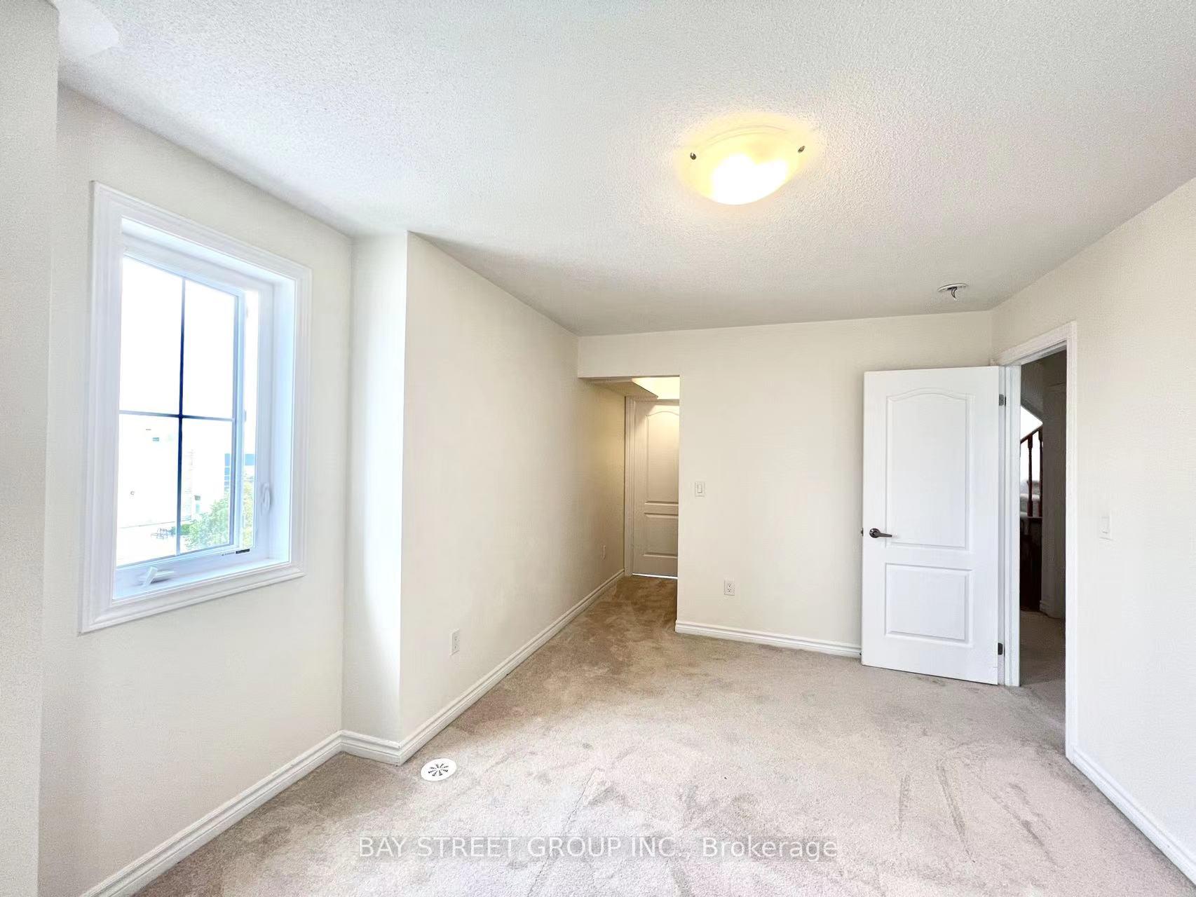 Photo 15 of Unit 24, 181 Parktree Drive, Vaughan, Maple — HOMEH