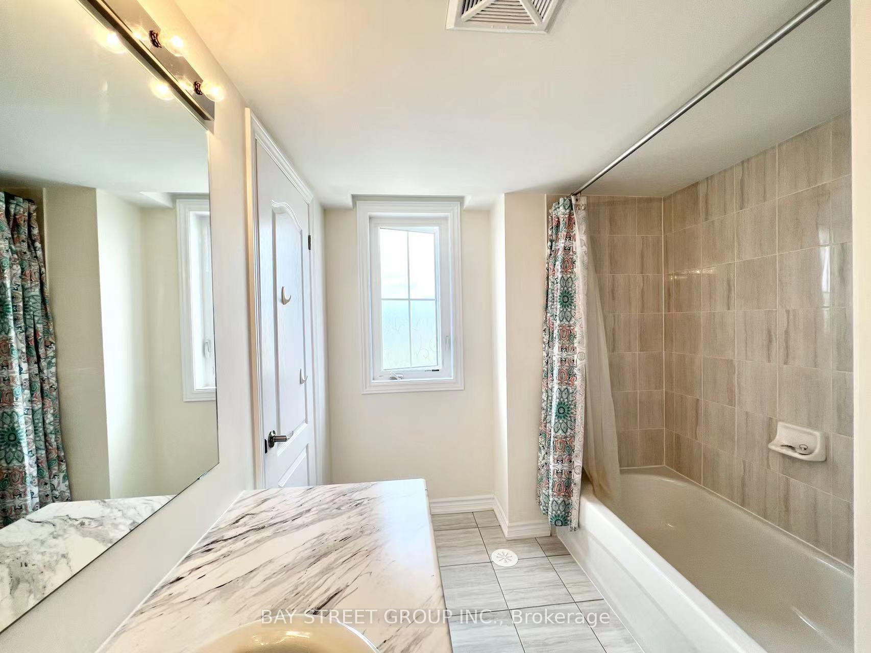 Photo 16 of Unit 24, 181 Parktree Drive, Vaughan, Maple — HOMEH
