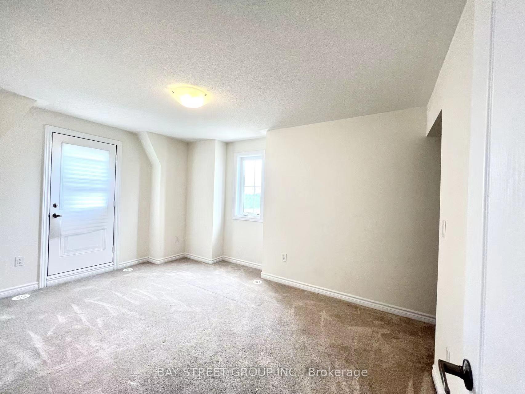Photo 17 of Unit 24, 181 Parktree Drive, Vaughan, Maple — HOMEH