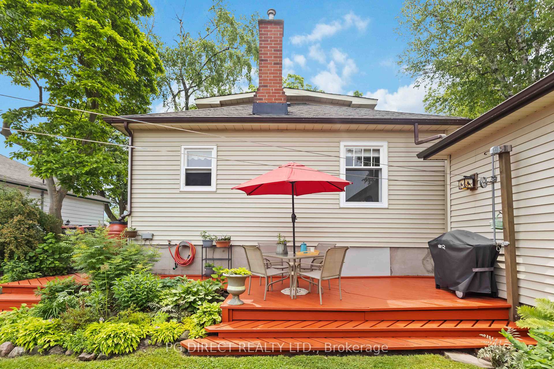 Photo 3 of 108 Walnut Street W, Whitby, Downtown Whitby — HOMEH