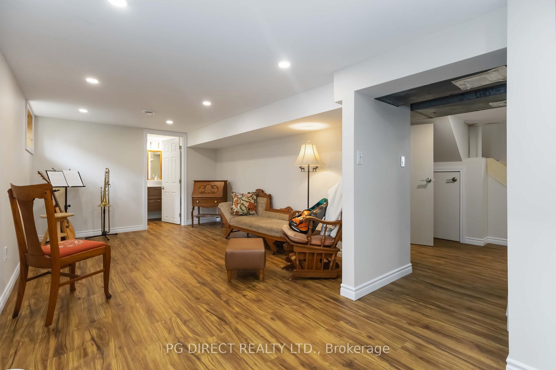 Photo 15 of 108 Walnut Street W, Whitby, Downtown Whitby — HOMEH