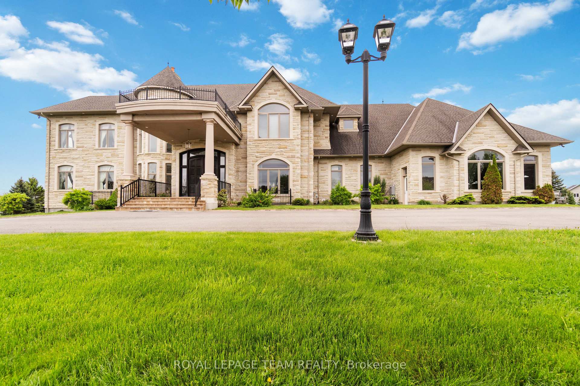 Photo 1 of 1114 Irace Drive, Augusta, Augusta Twp — HOMEH