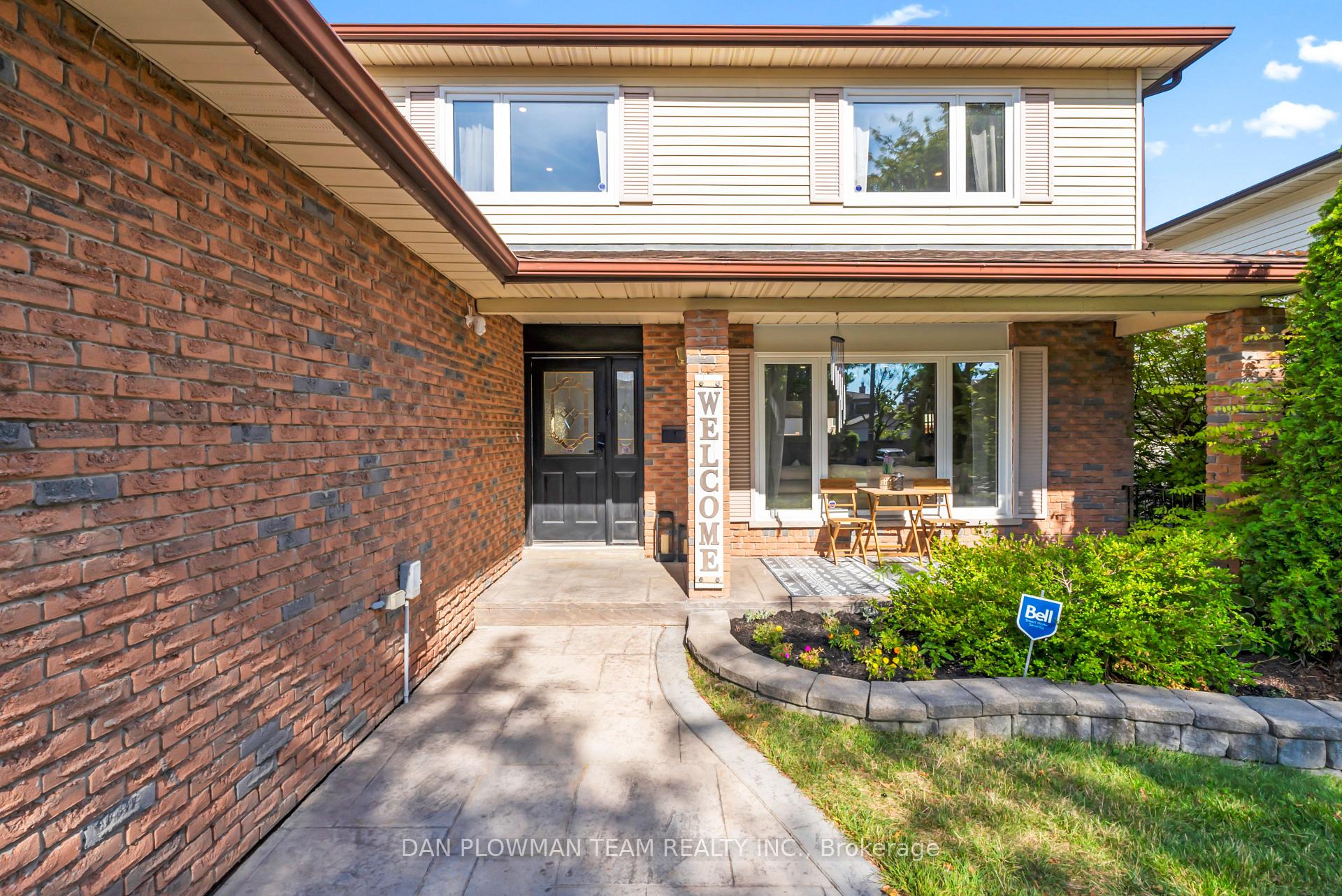 Photo 3 of 3 Hawkstone Crescent, Whitby, Blue Grass Meadows — HOMEH