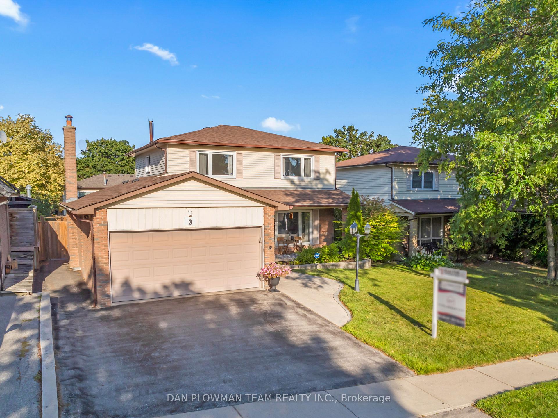Photo 5 of 3 Hawkstone Crescent, Whitby, Blue Grass Meadows — HOMEH