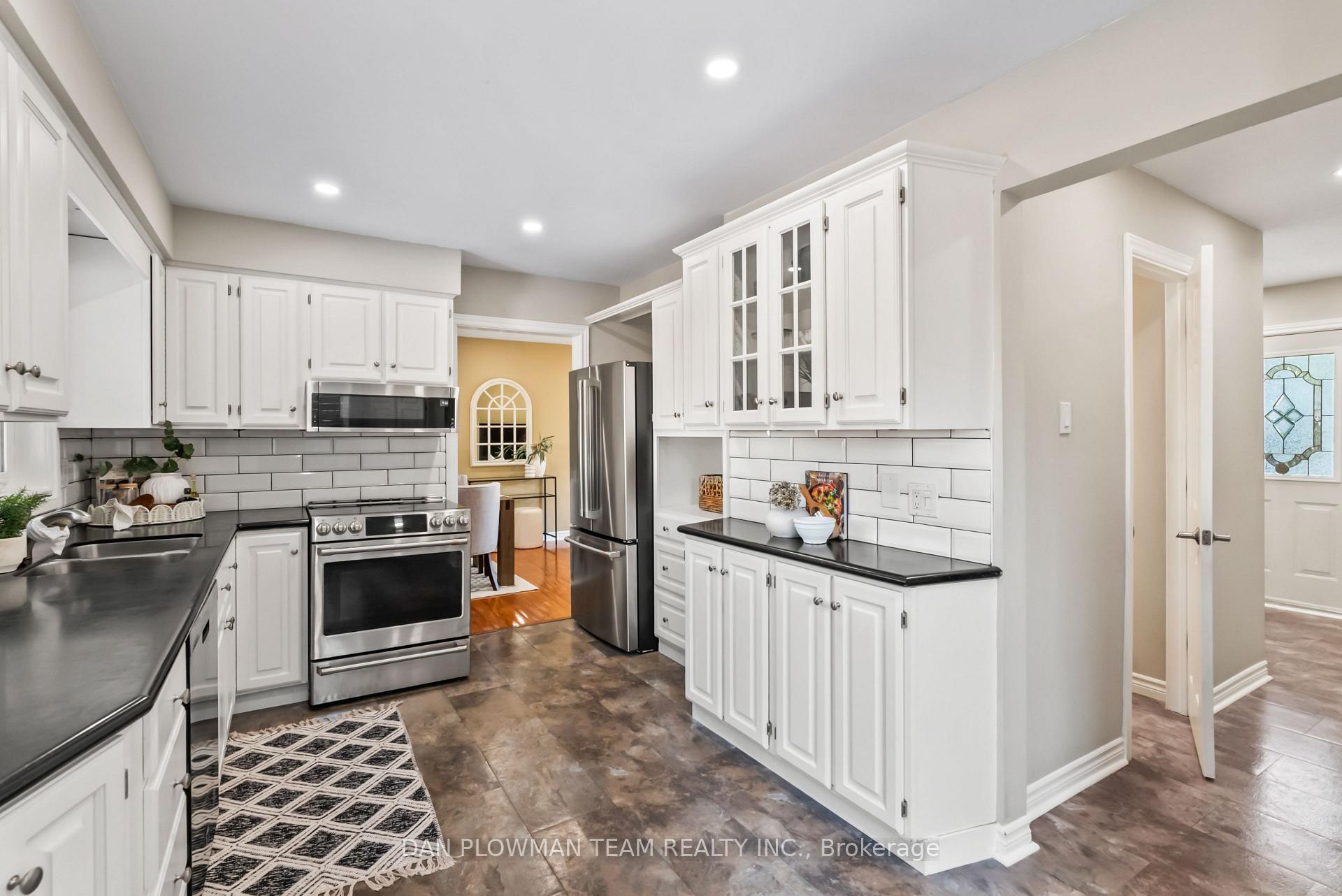 Photo 14 of 3 Hawkstone Crescent, Whitby, Blue Grass Meadows — HOMEH