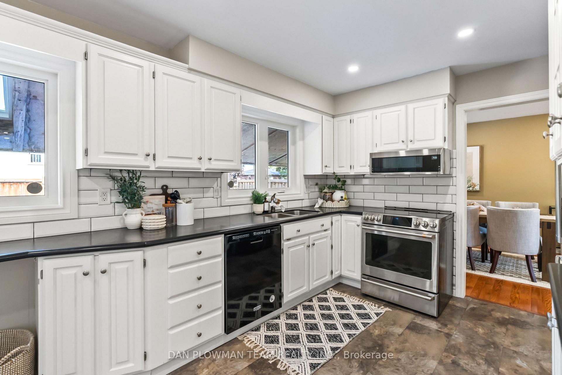 Photo 15 of 3 Hawkstone Crescent, Whitby, Blue Grass Meadows — HOMEH