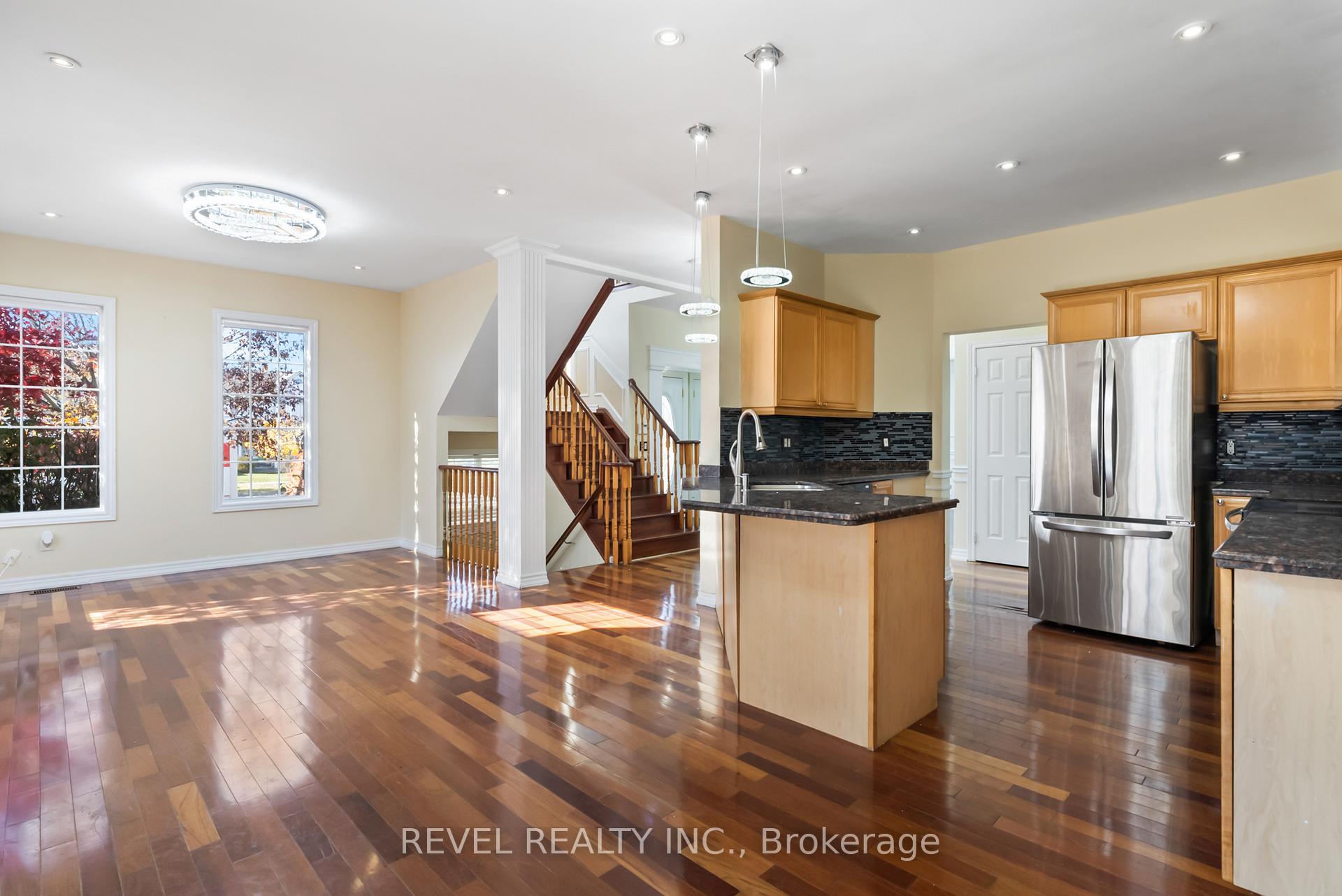 Photo 9 of 40 Sandford Crescent, Whitby, Rolling Acres — HOMEH