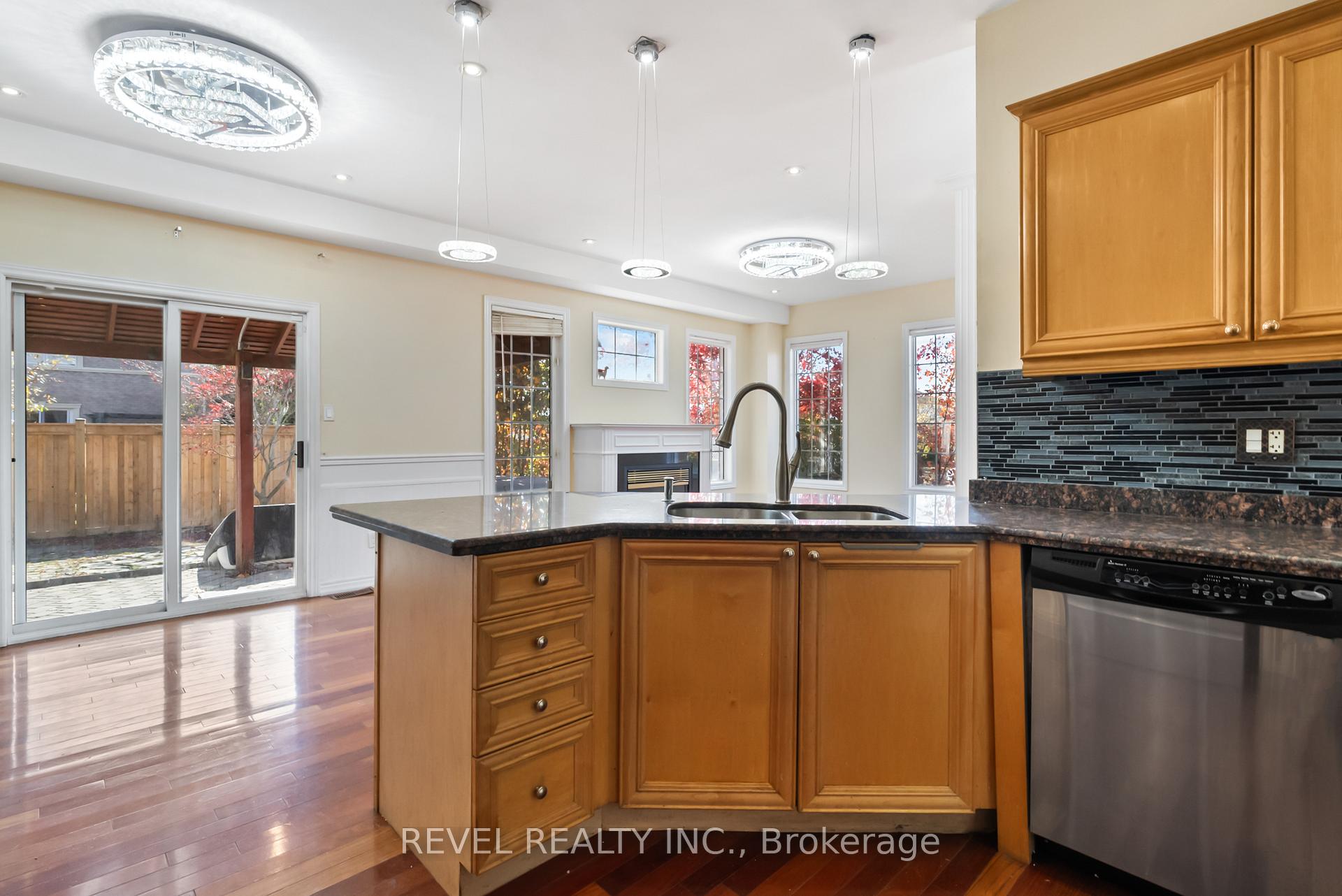 Photo 11 of 40 Sandford Crescent, Whitby, Rolling Acres — HOMEH