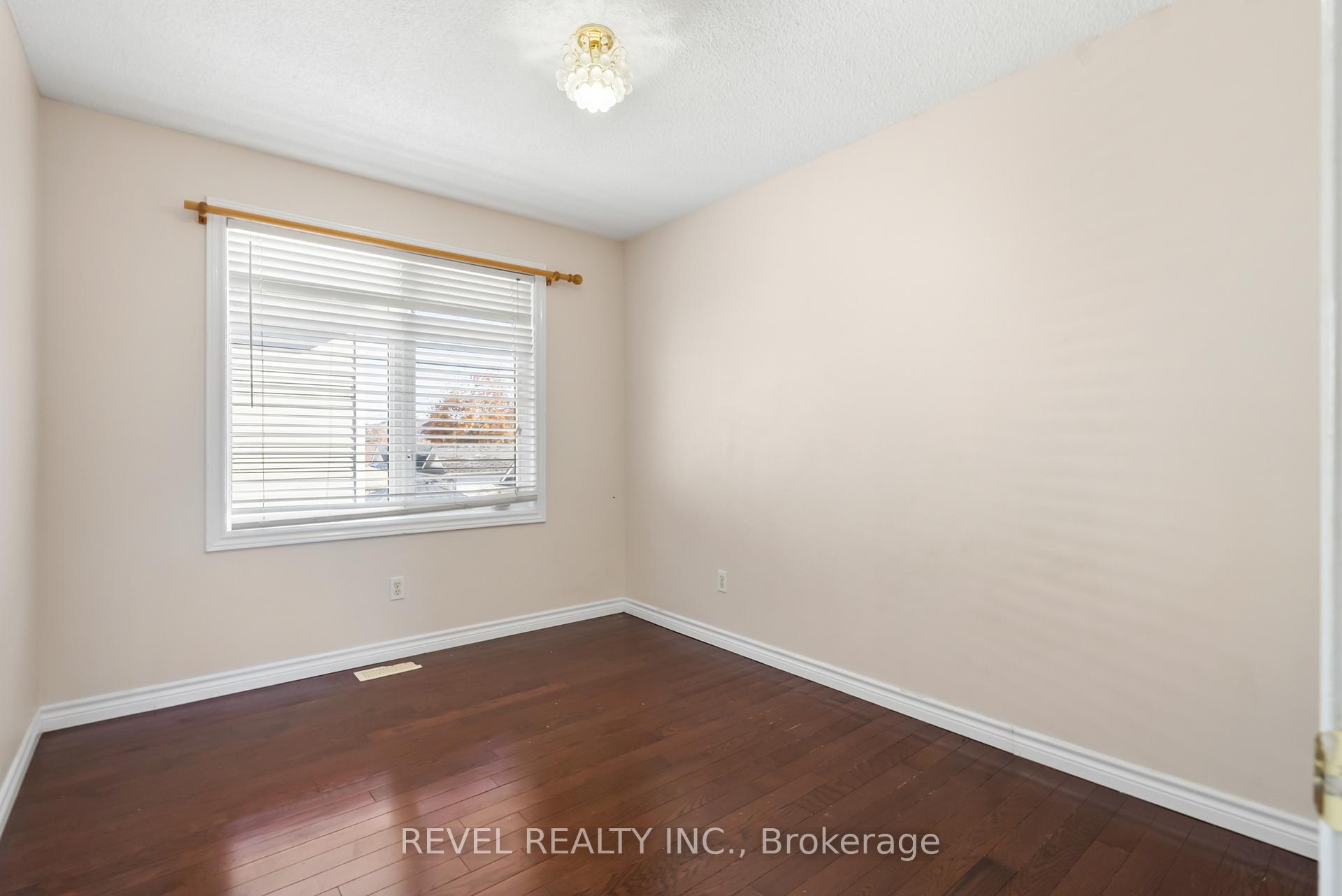 Photo 26 of 40 Sandford Crescent, Whitby, Rolling Acres — HOMEH