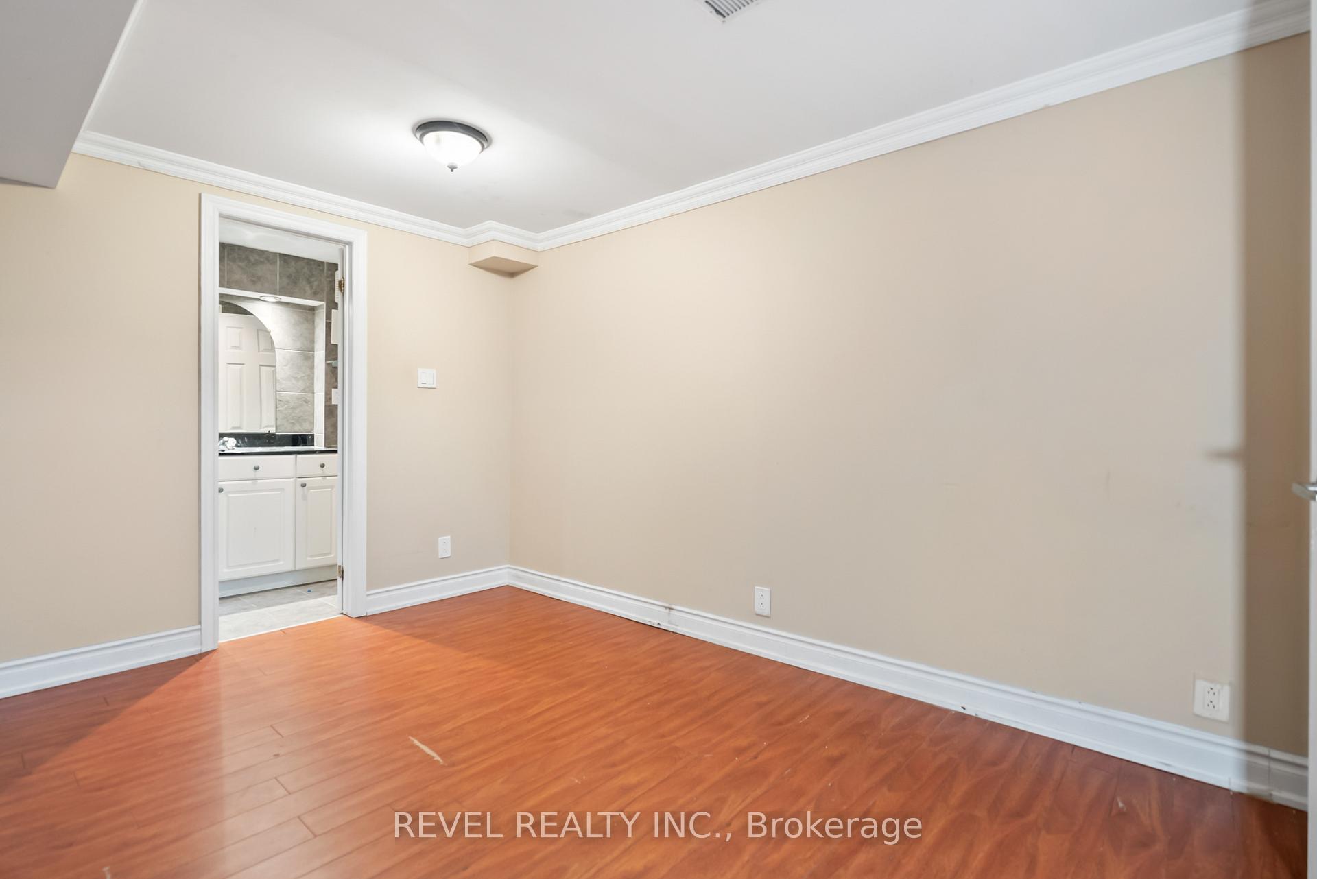 Photo 34 of 40 Sandford Crescent, Whitby, Rolling Acres — HOMEH