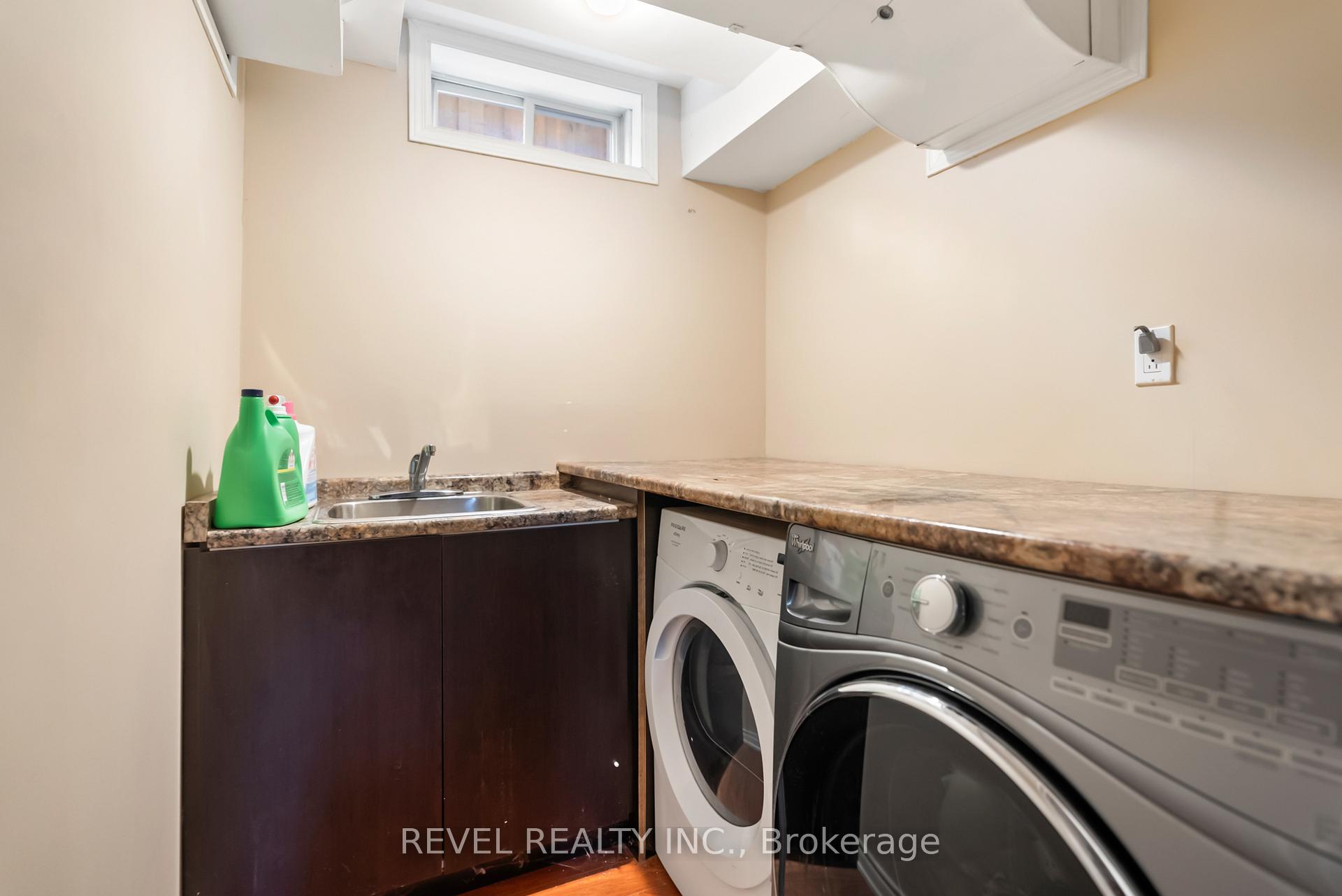 Photo 38 of 40 Sandford Crescent, Whitby, Rolling Acres — HOMEH