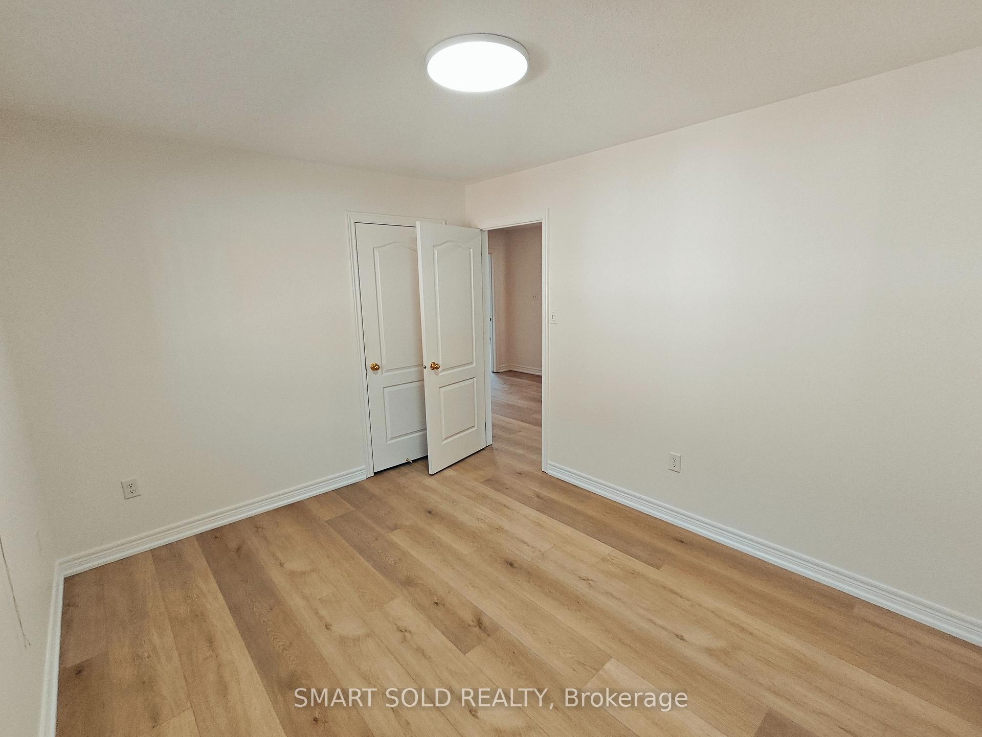 Photo 24 of 56 Santa Amato Crescent, Vaughan, Patterson — HOMEH