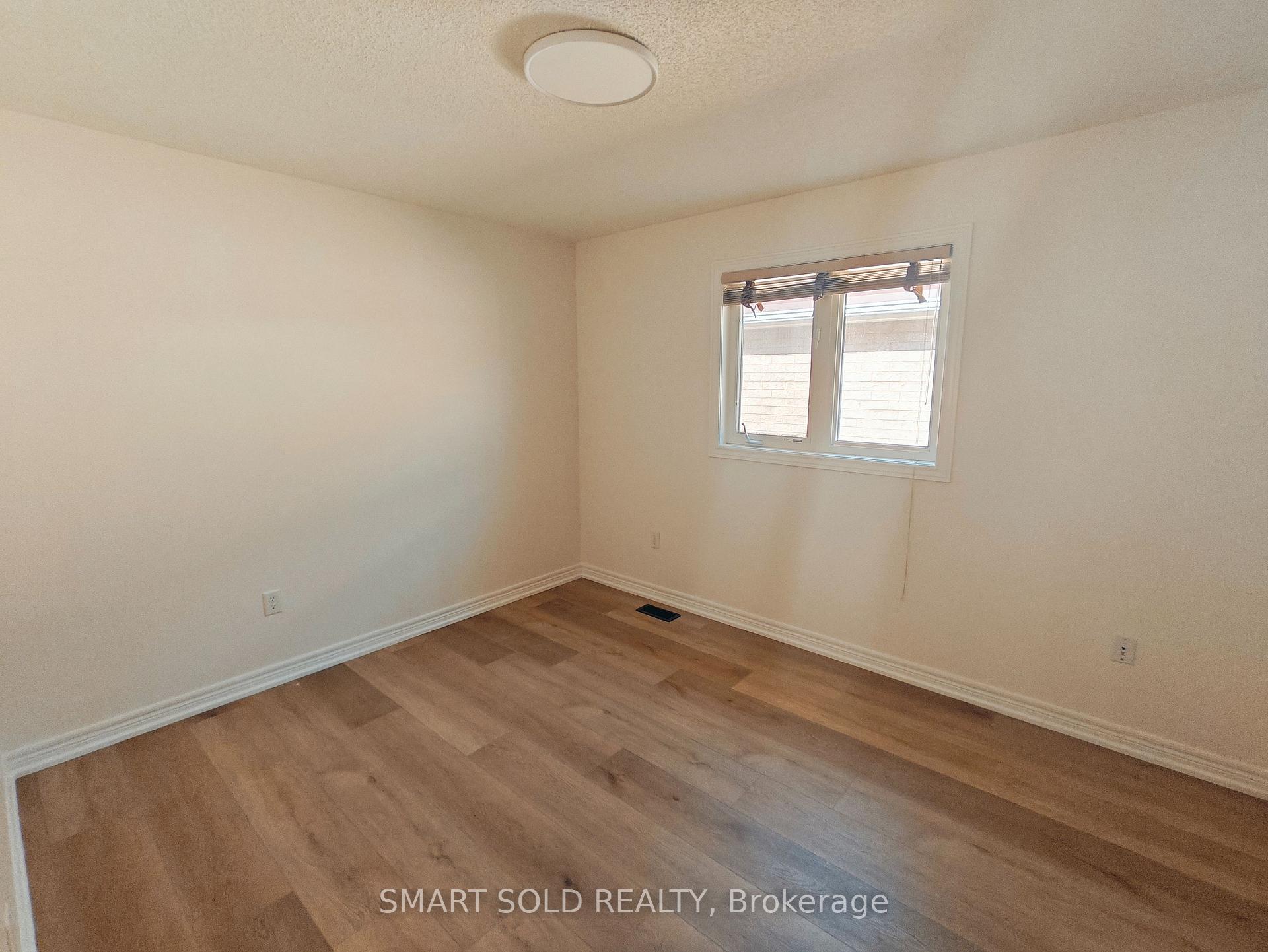 Photo 25 of 56 Santa Amato Crescent, Vaughan, Patterson — HOMEH