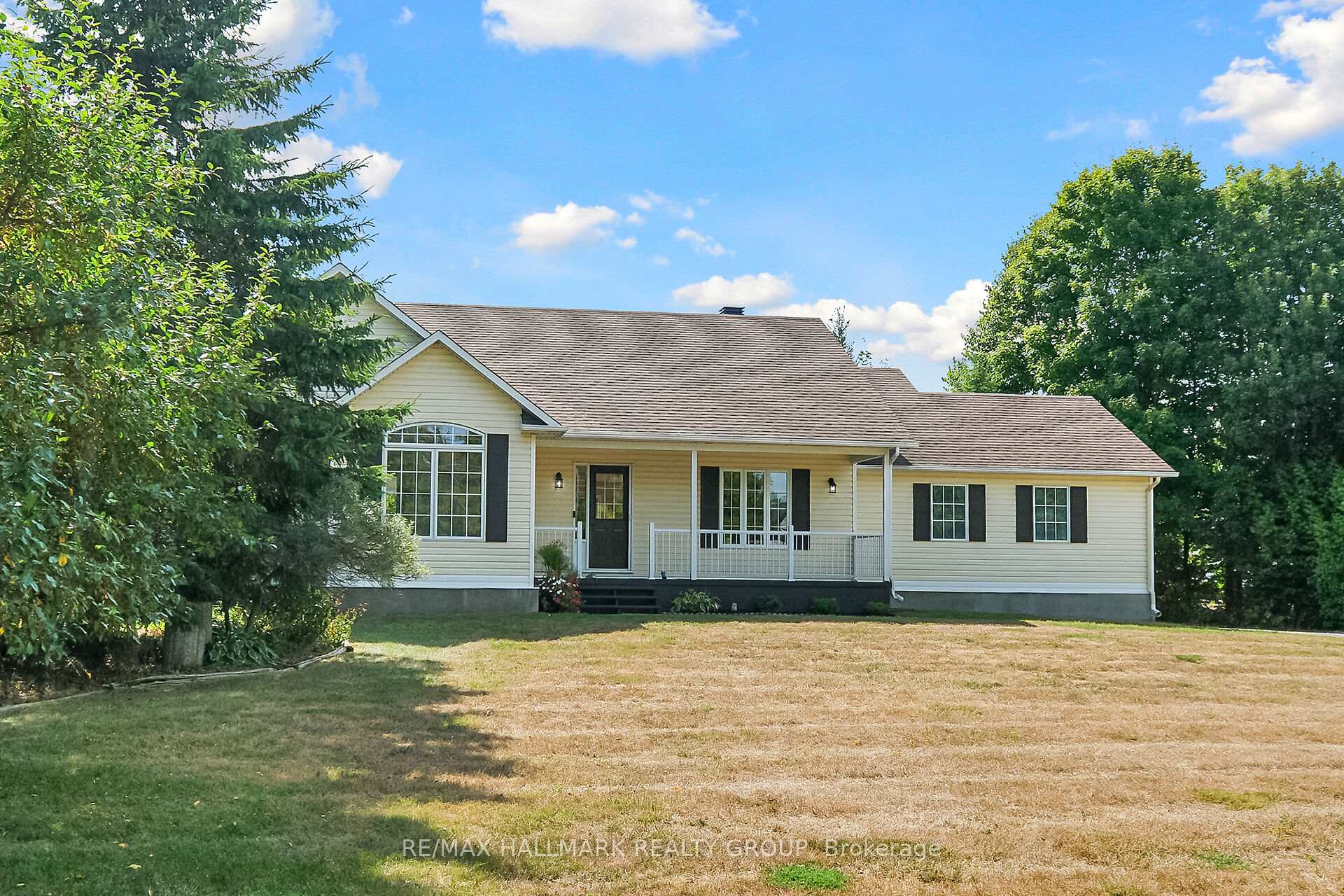 Photo 2 of 207 Northcote Drive, Beckwith, Beckwith Twp — HOMEH