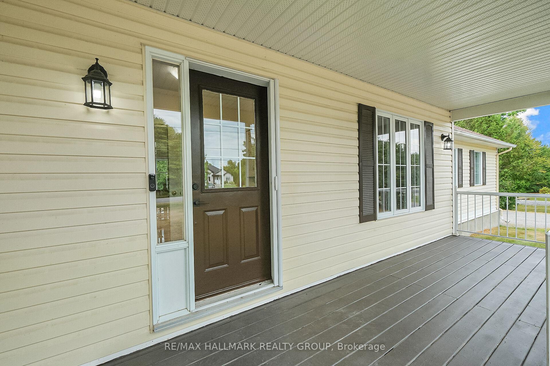 Photo 6 of 207 Northcote Drive, Beckwith, Beckwith Twp — HOMEH