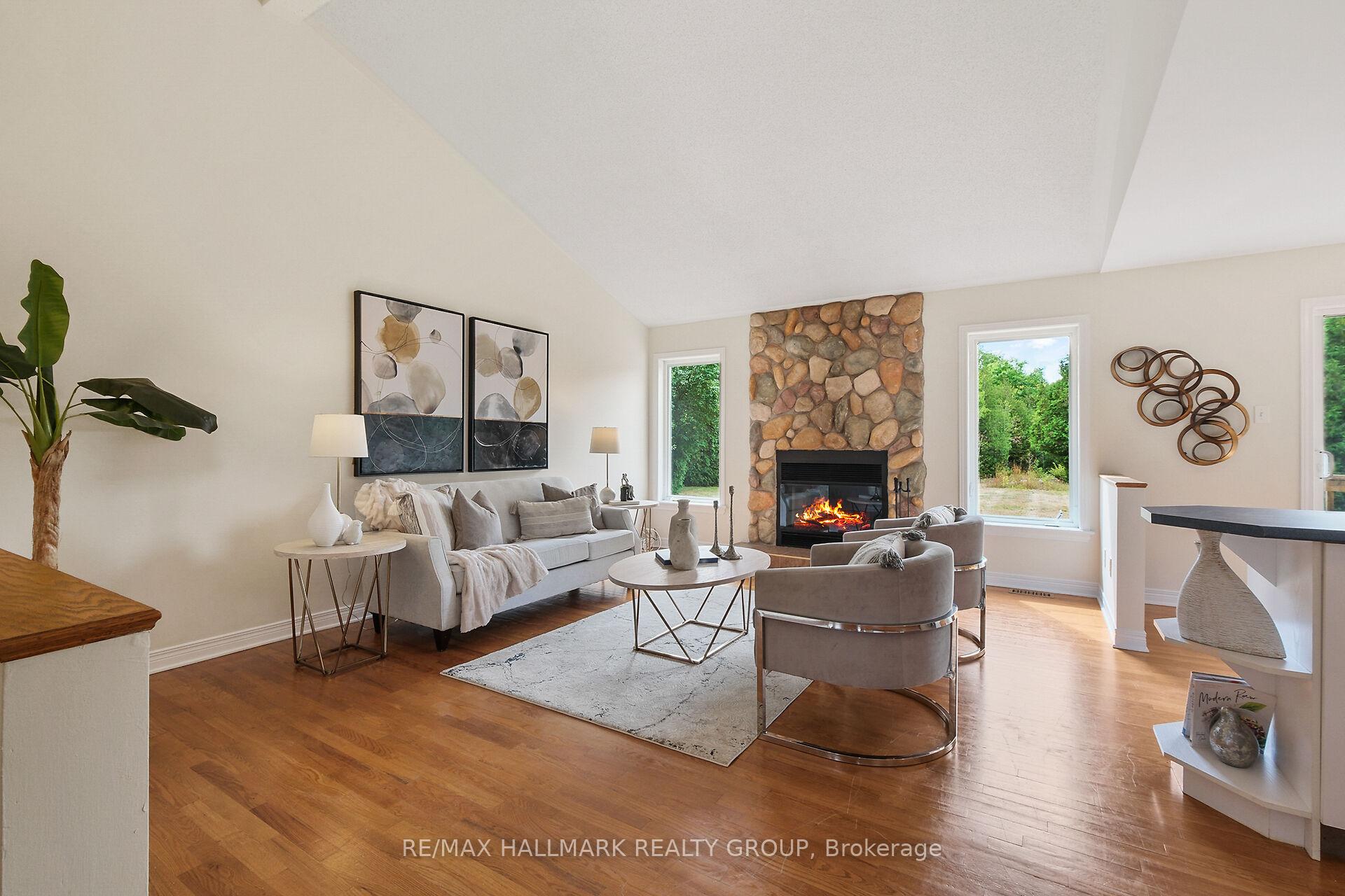 Photo 13 of 207 Northcote Drive, Beckwith, Beckwith Twp — HOMEH