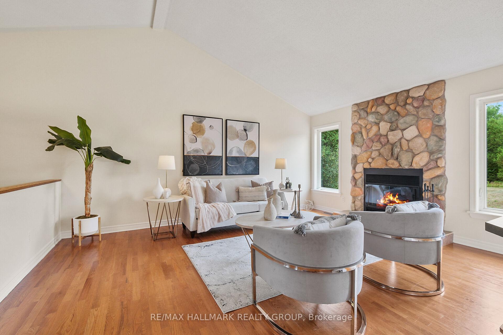 Photo 12 of 207 Northcote Drive, Beckwith, Beckwith Twp — HOMEH