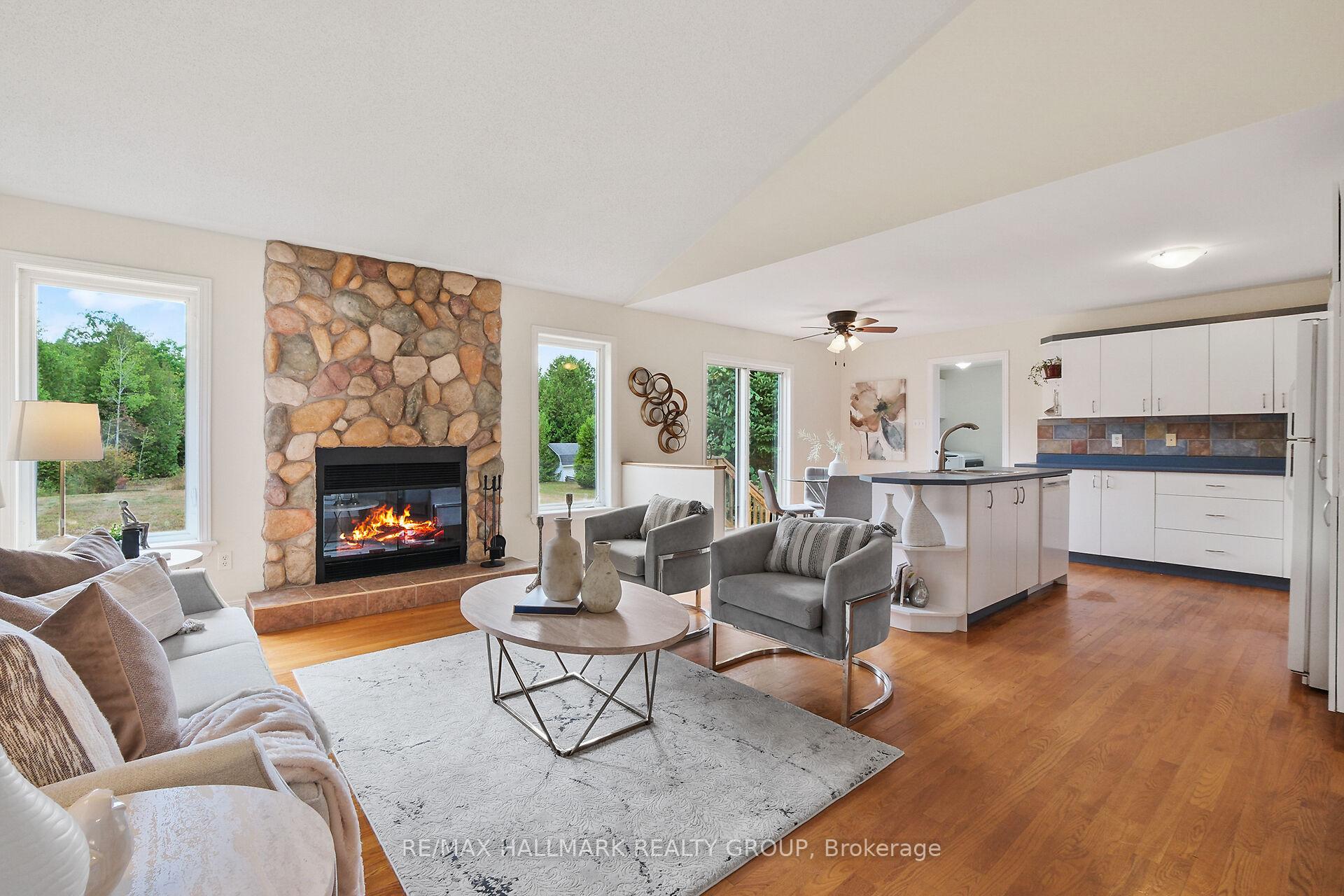 Photo 18 of 207 Northcote Drive, Beckwith, Beckwith Twp — HOMEH