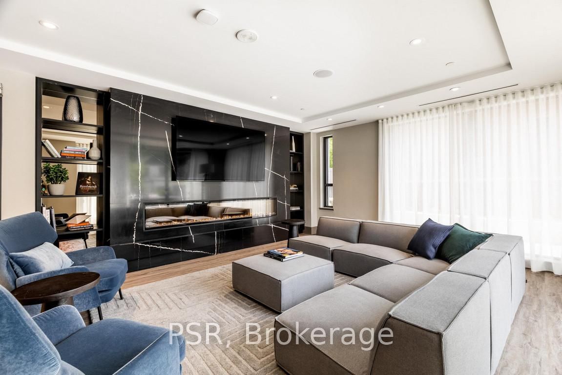 Photo 4 of Unit 601, 71 Redpath Ave, Toronto, Mount Pleasant West — HOMEH