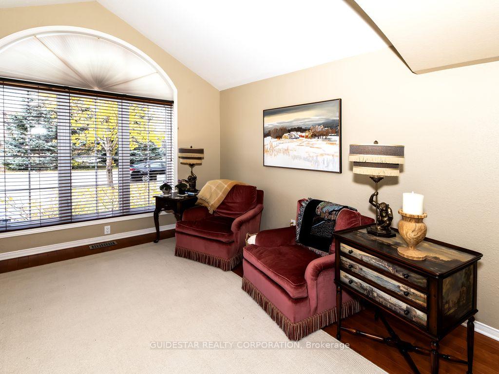 Photo 5 of 58 Tradewinds Drive, Ottawa, Barrhaven East — HOMEH