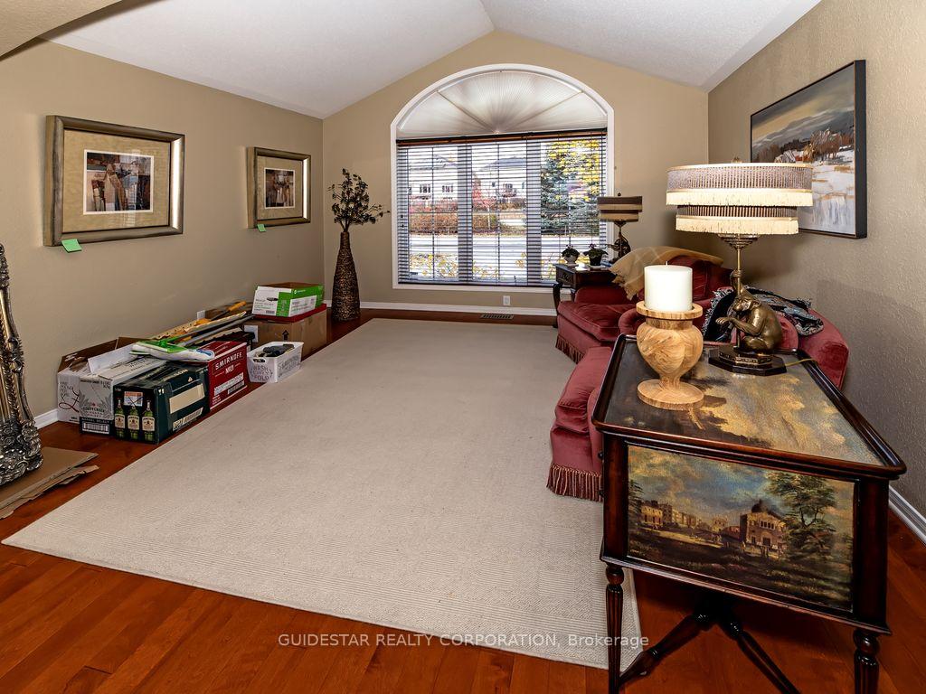 Photo 11 of 58 Tradewinds Drive, Ottawa, Barrhaven East — HOMEH