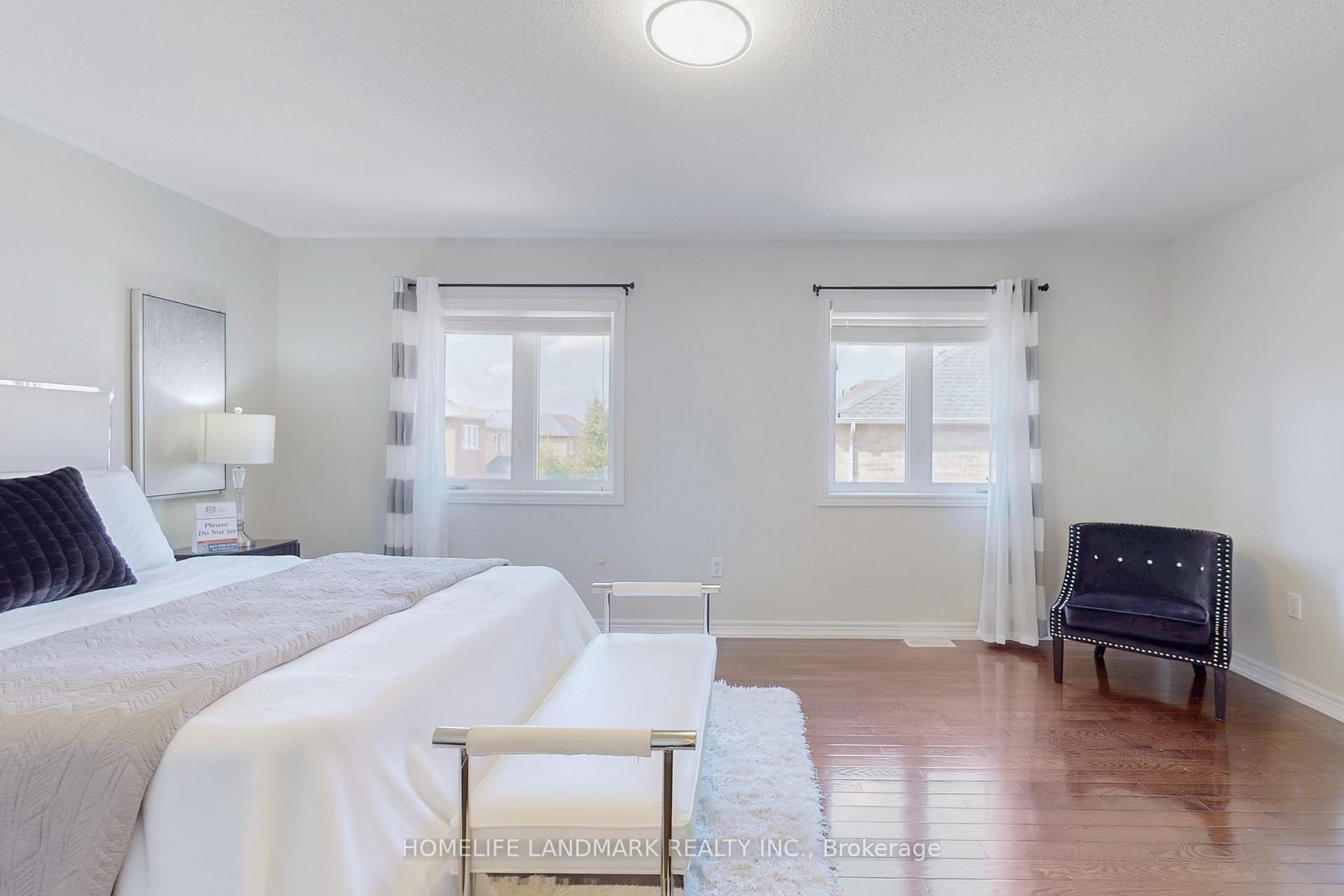 Photo 17 of 62 White Spruce Crescent, Vaughan, Patterson — HOMEH