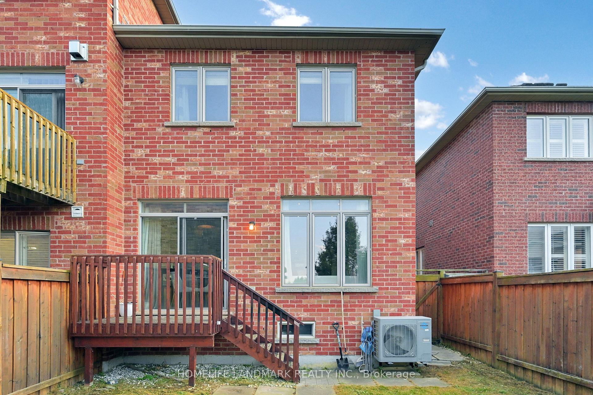Photo 31 of 62 White Spruce Crescent, Vaughan, Patterson — HOMEH