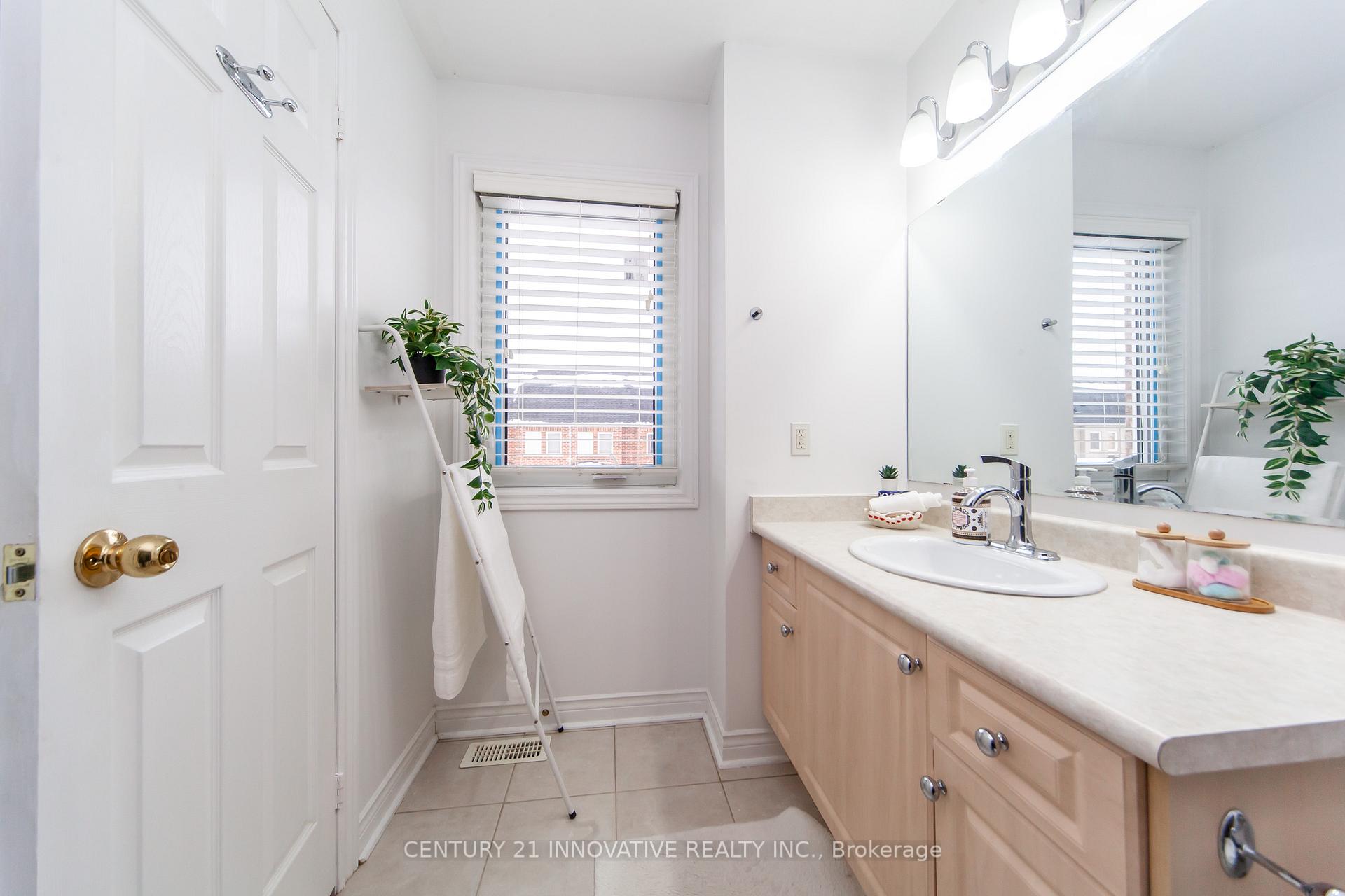 Photo 25 of 18 Gateway Court, Whitby, Taunton North — HOMEH